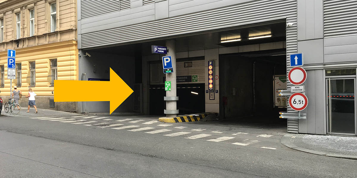 MR.PARKIT - Parking Bozděchova 4 foto 3
