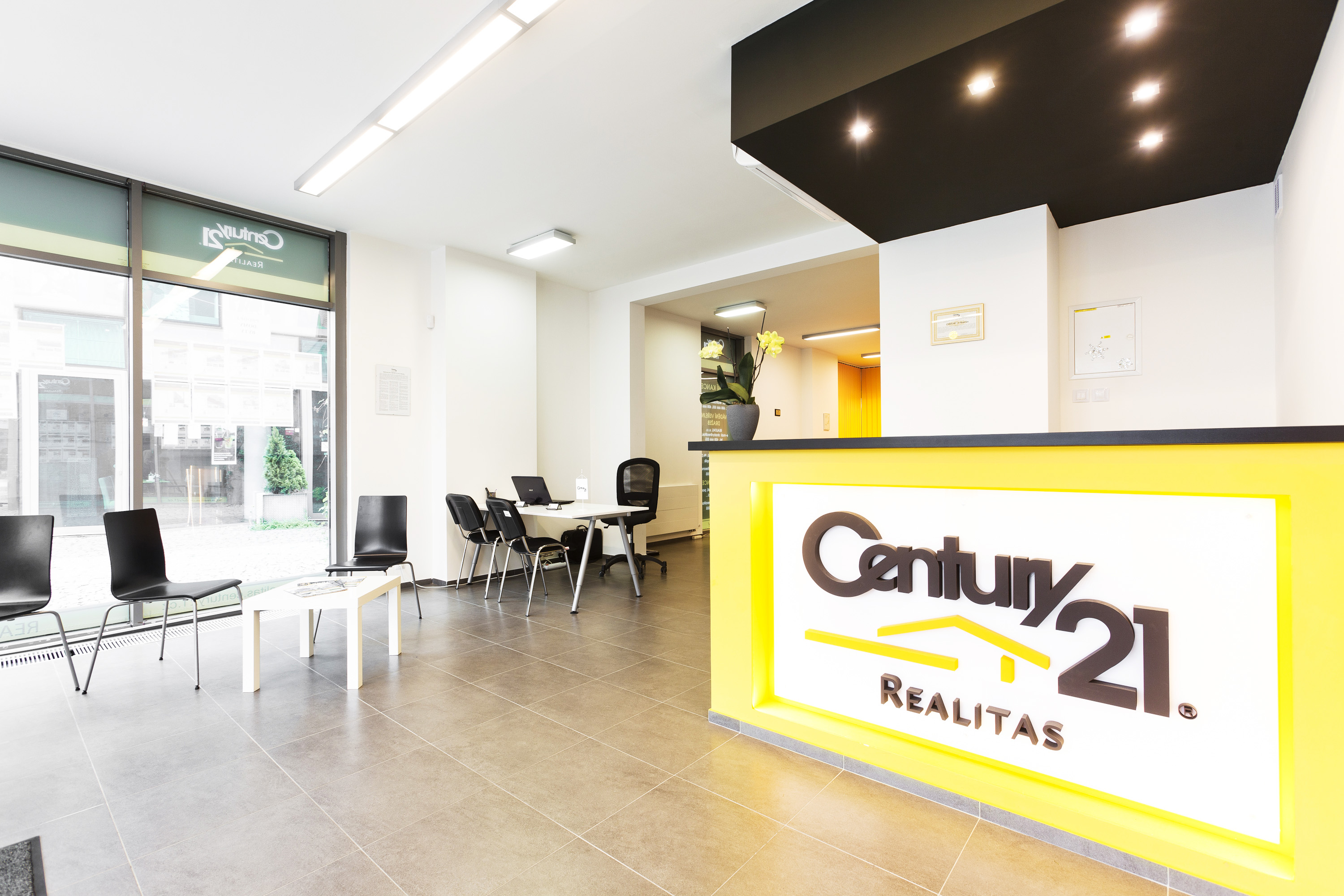 CENTURY 21 Realitas Central foto 4
