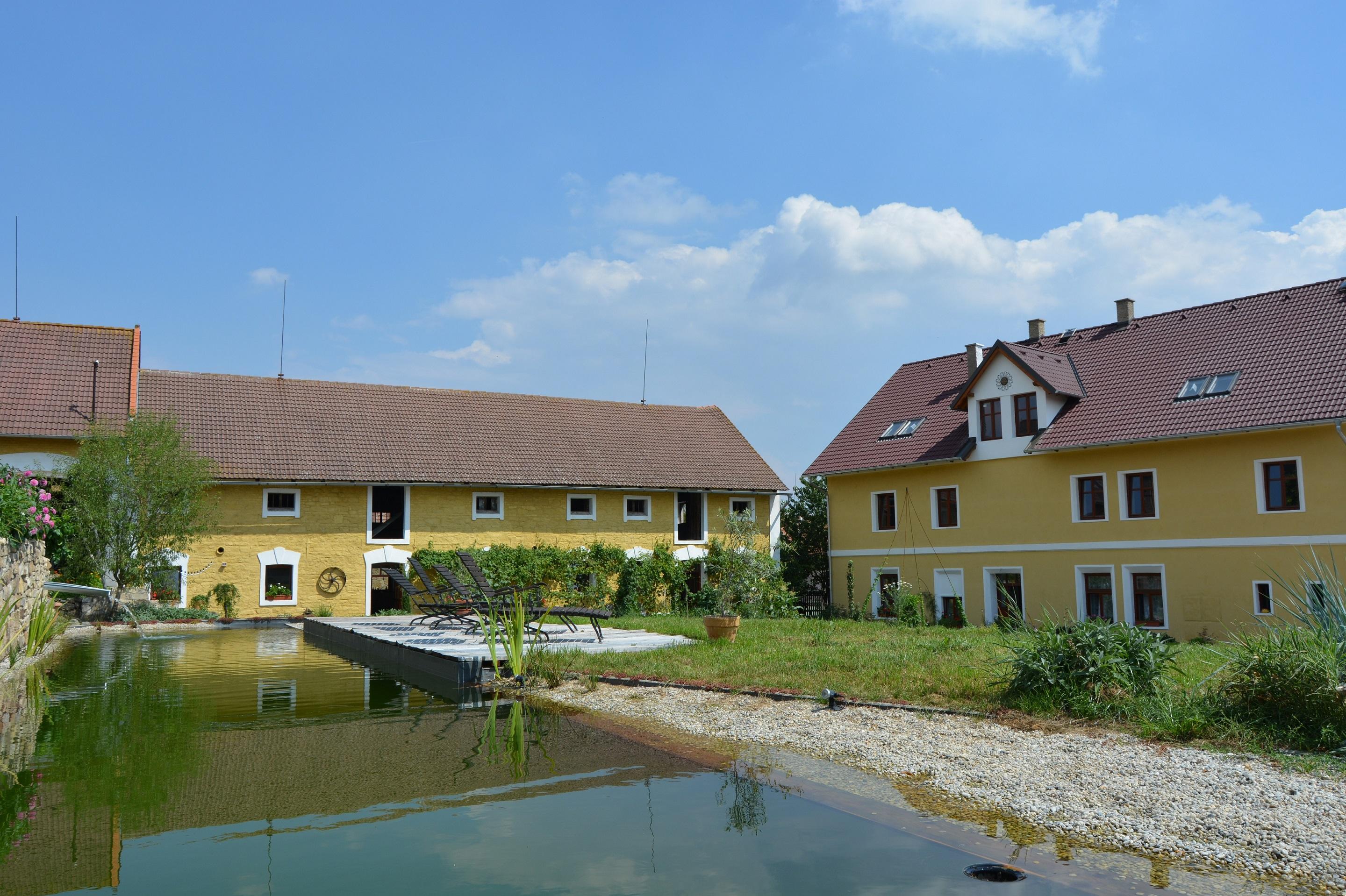 Statek Luníkov foto 2