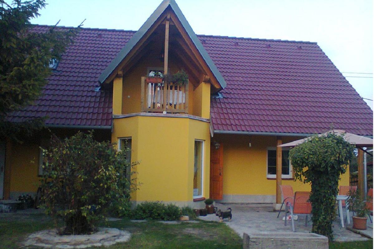 Petr Bobák - Střechy