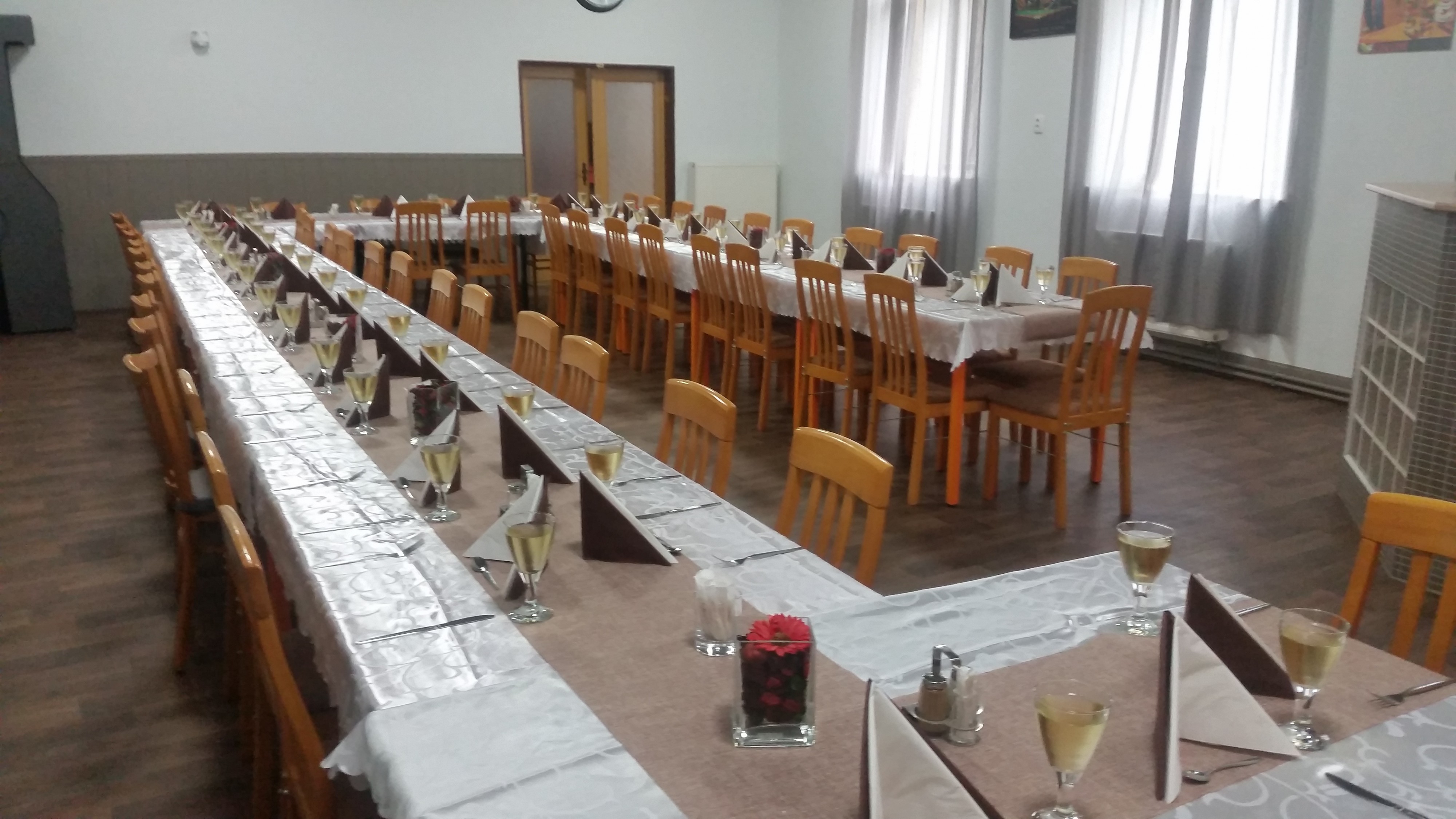 Restaurace Tovární foto 2