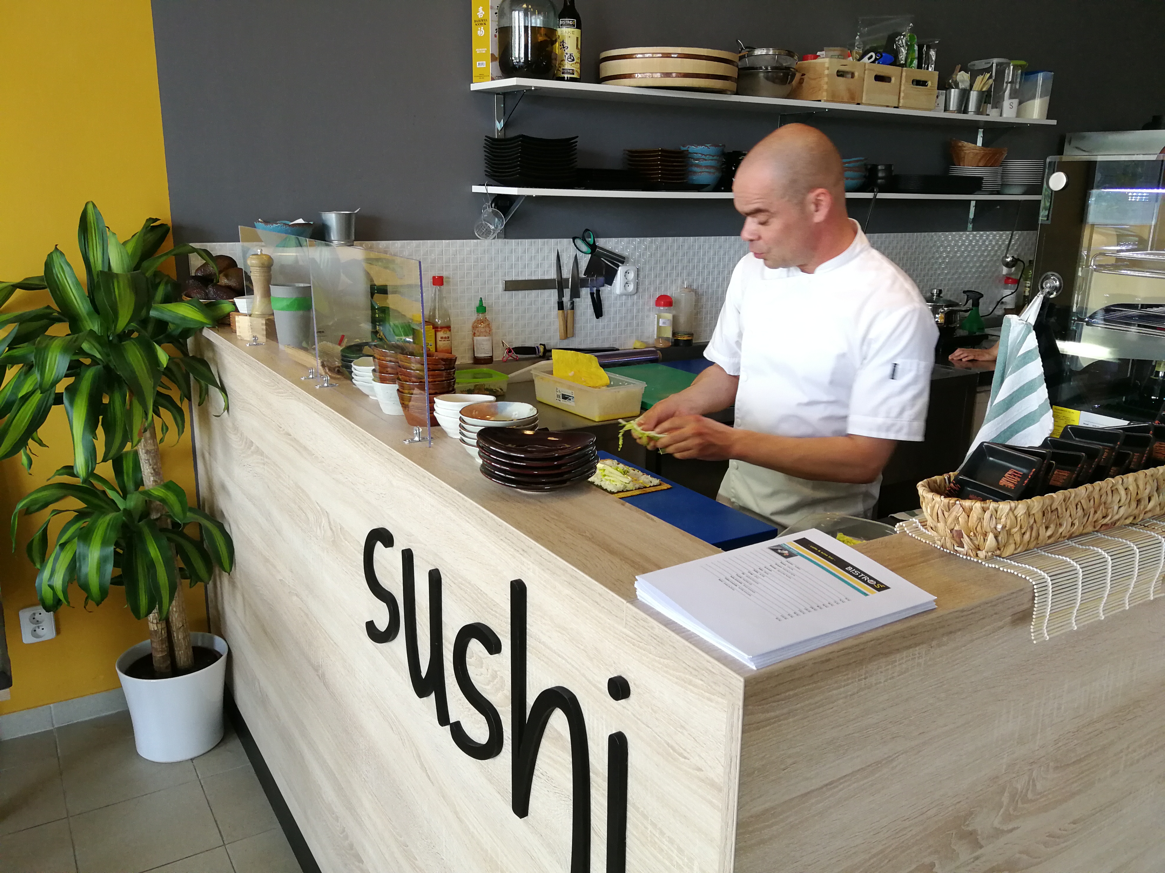 Sushi BISTRO & caffé Kbely foto 2