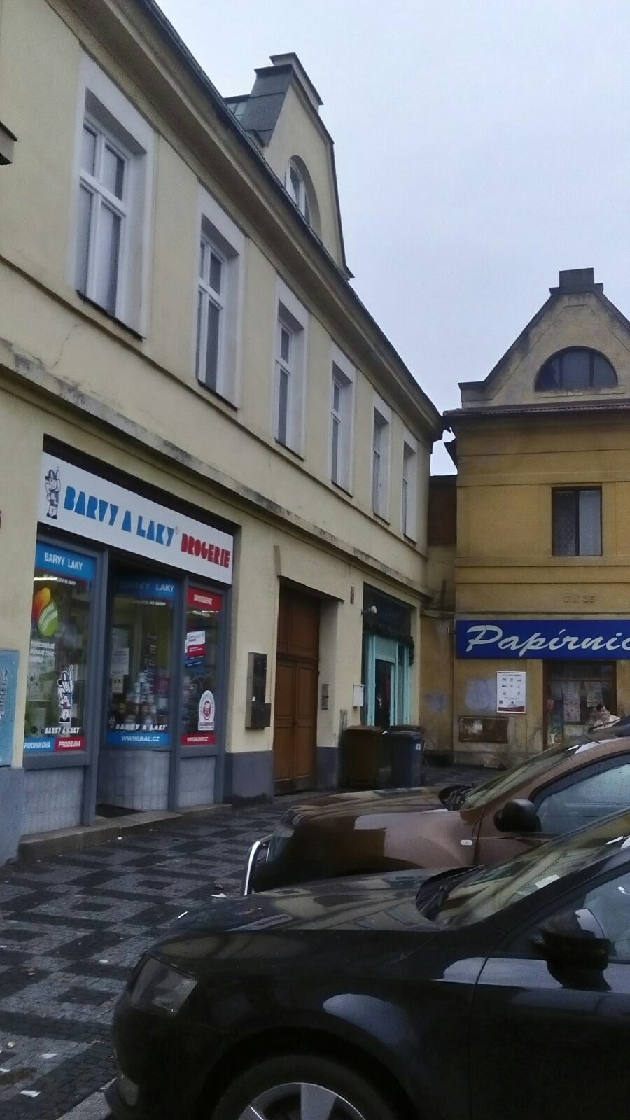 BARVY A LAKY DROGERIE foto 3