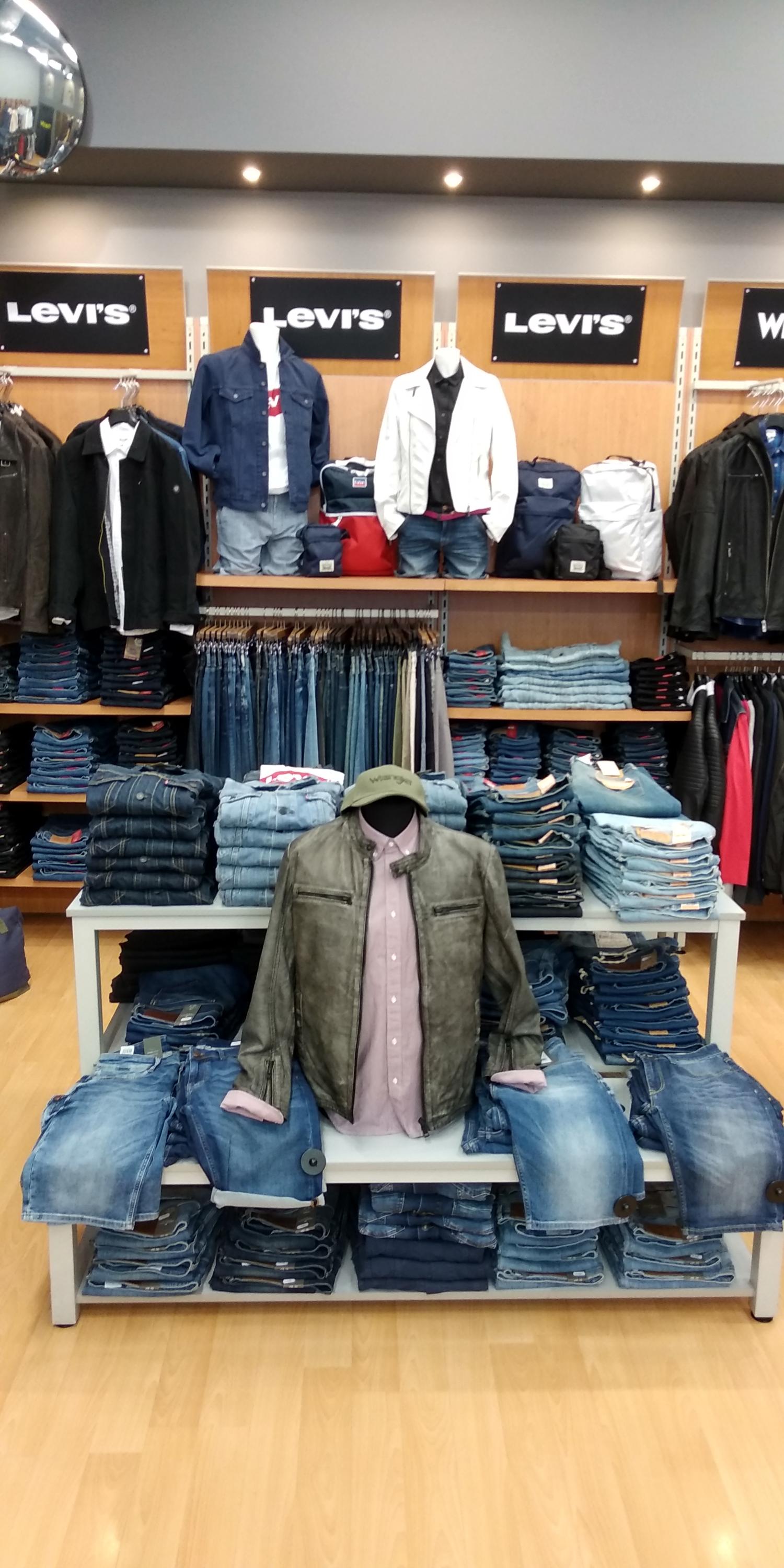 Jeanszone Levis, Lee, Wrangler foto 2