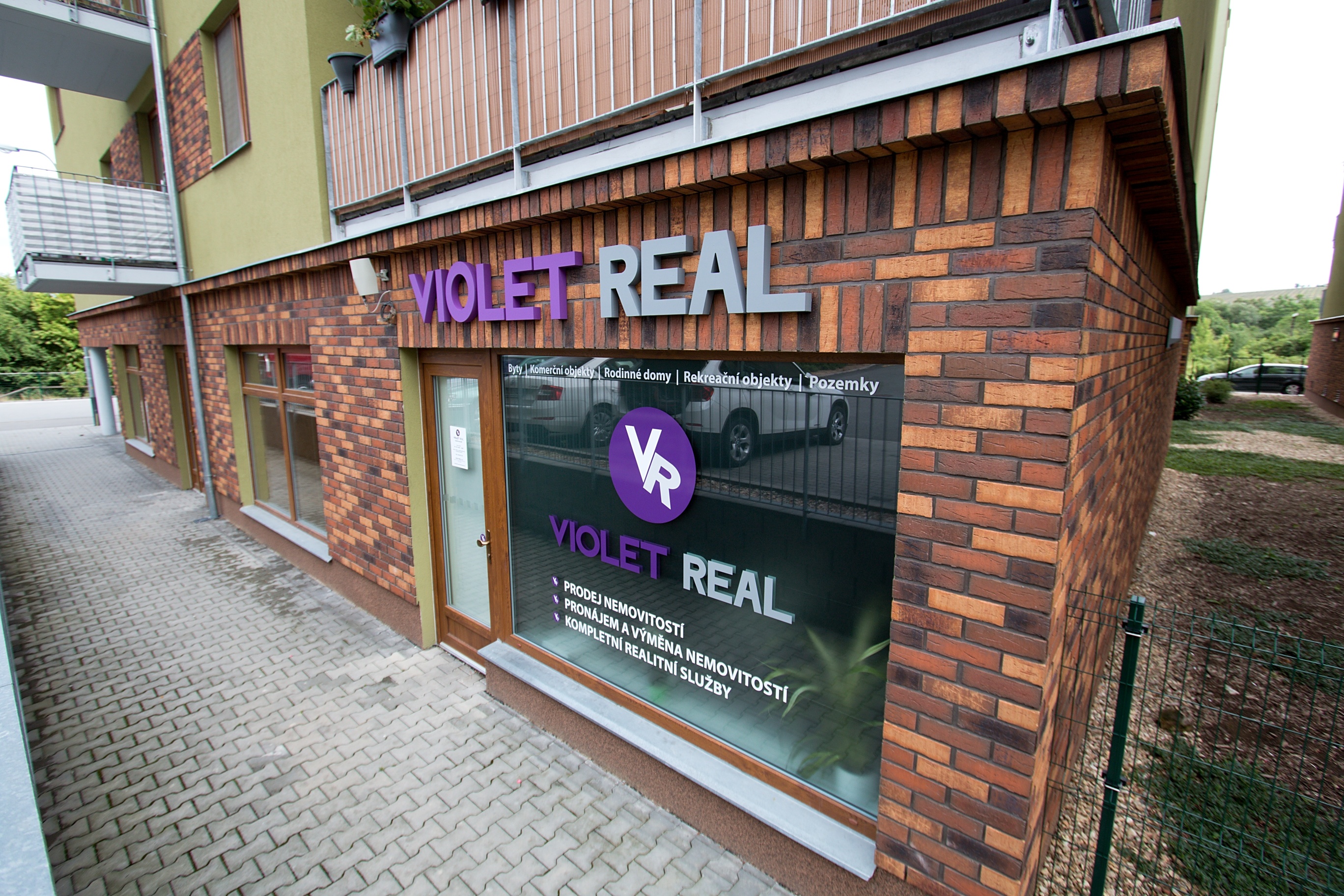 VIOLET REAL s.r.o. foto 2