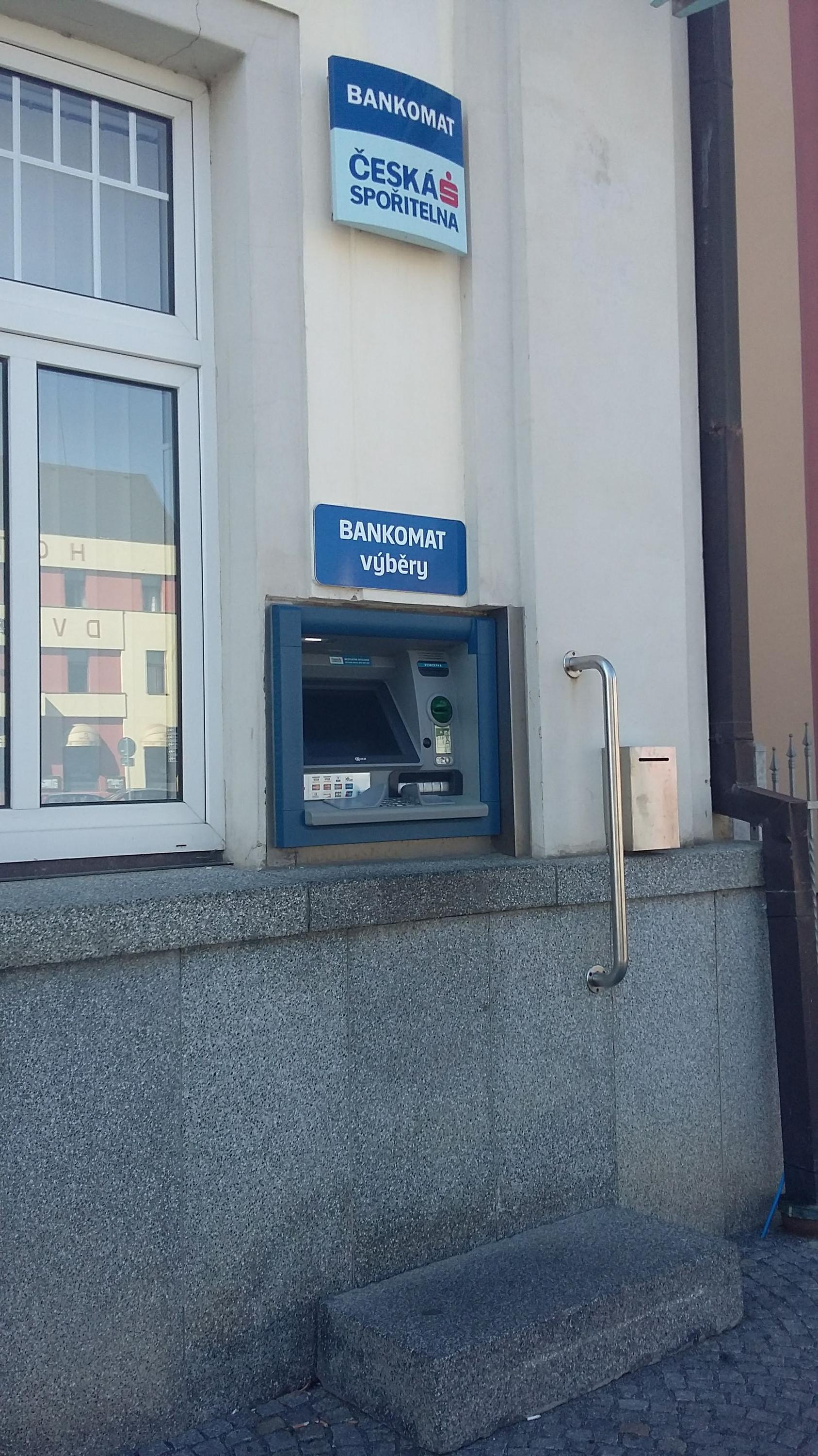 Bankomat České spořitelny foto 2