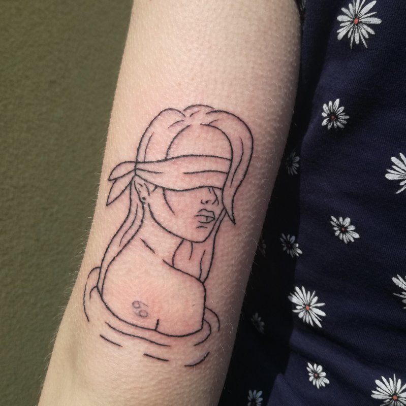 Tattoo LIVE AGE foto 4