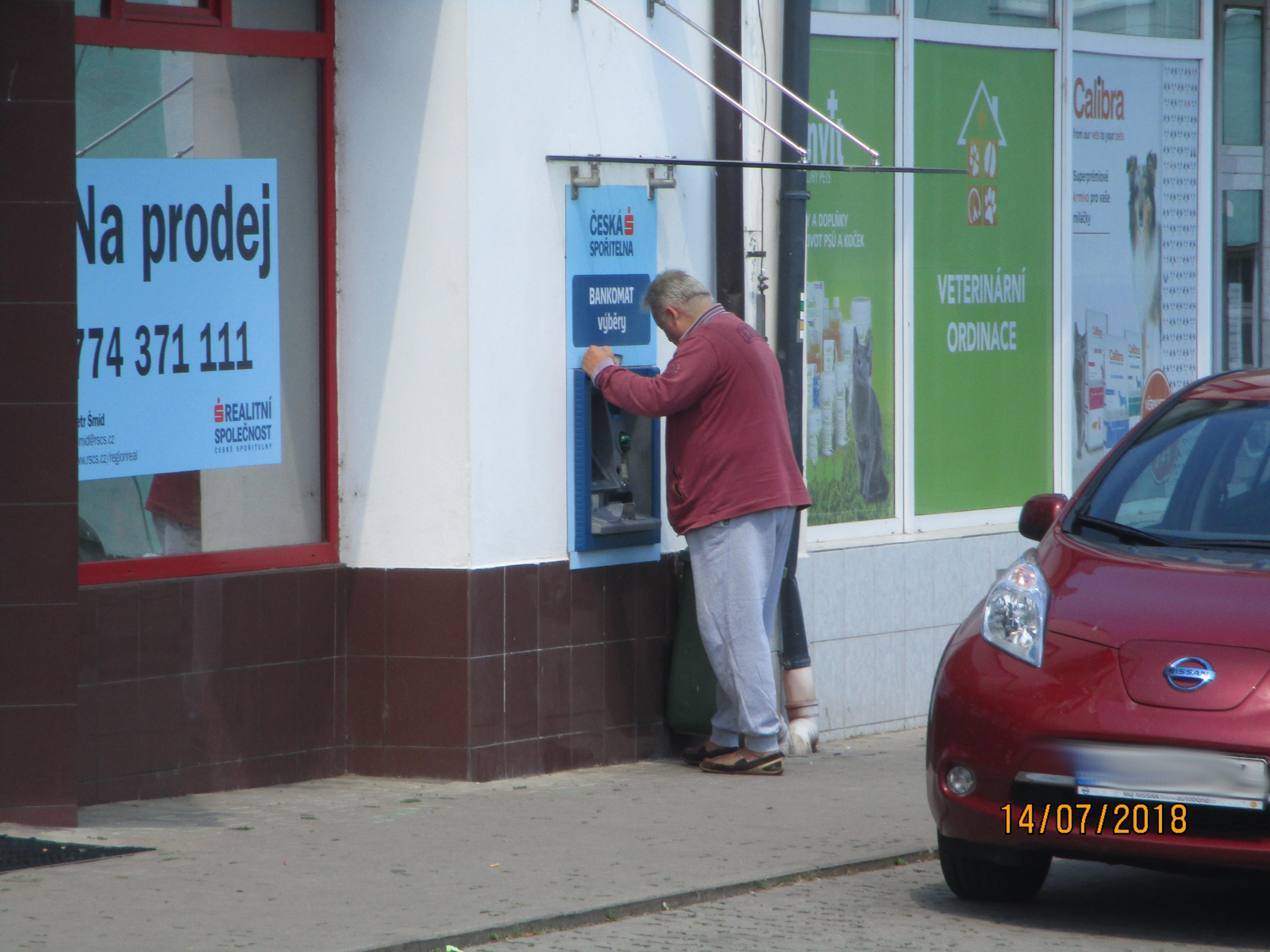 Bankomat České spořitelny foto 2