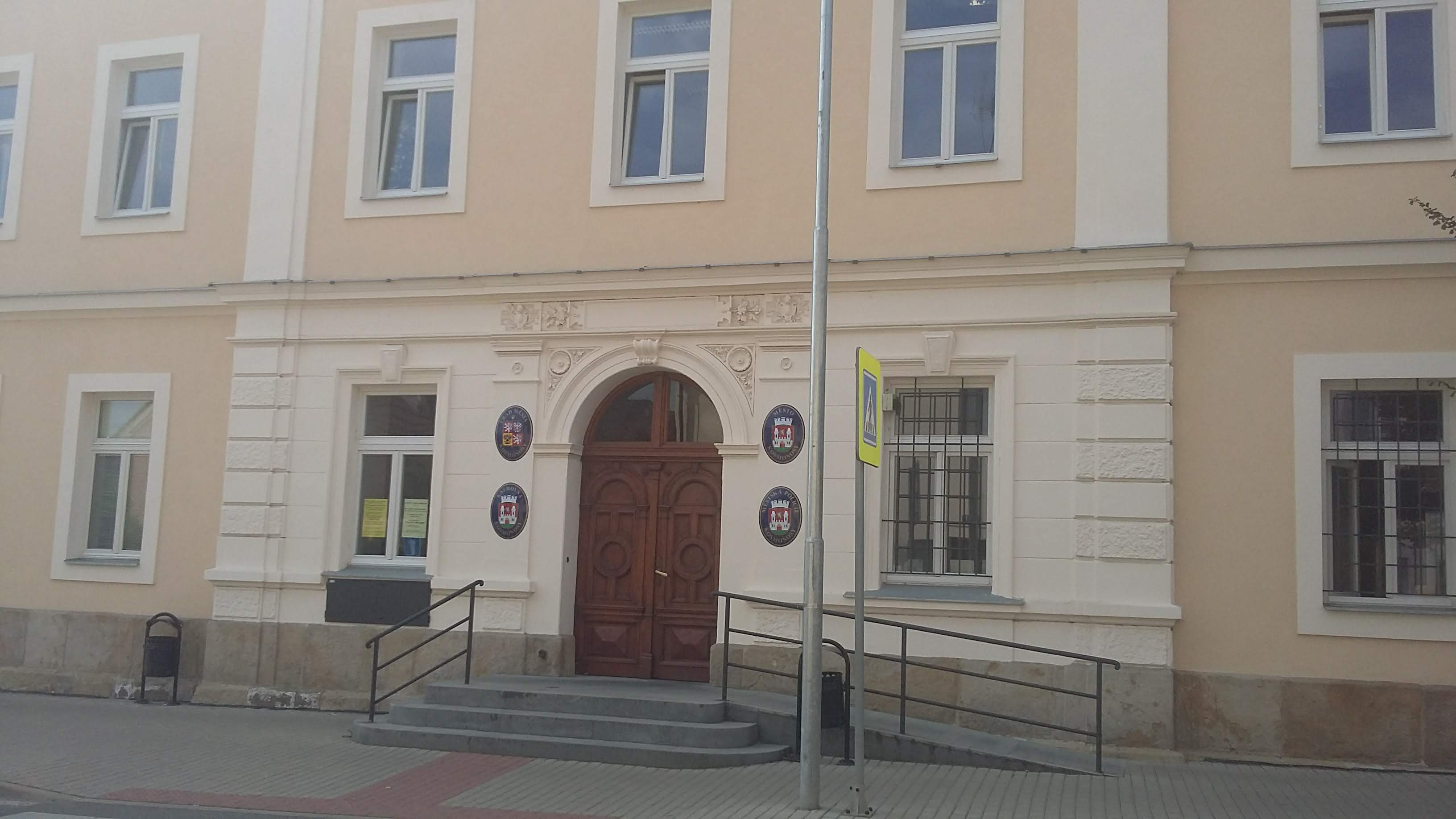 Městská knihovna Kosmonosy foto 2
