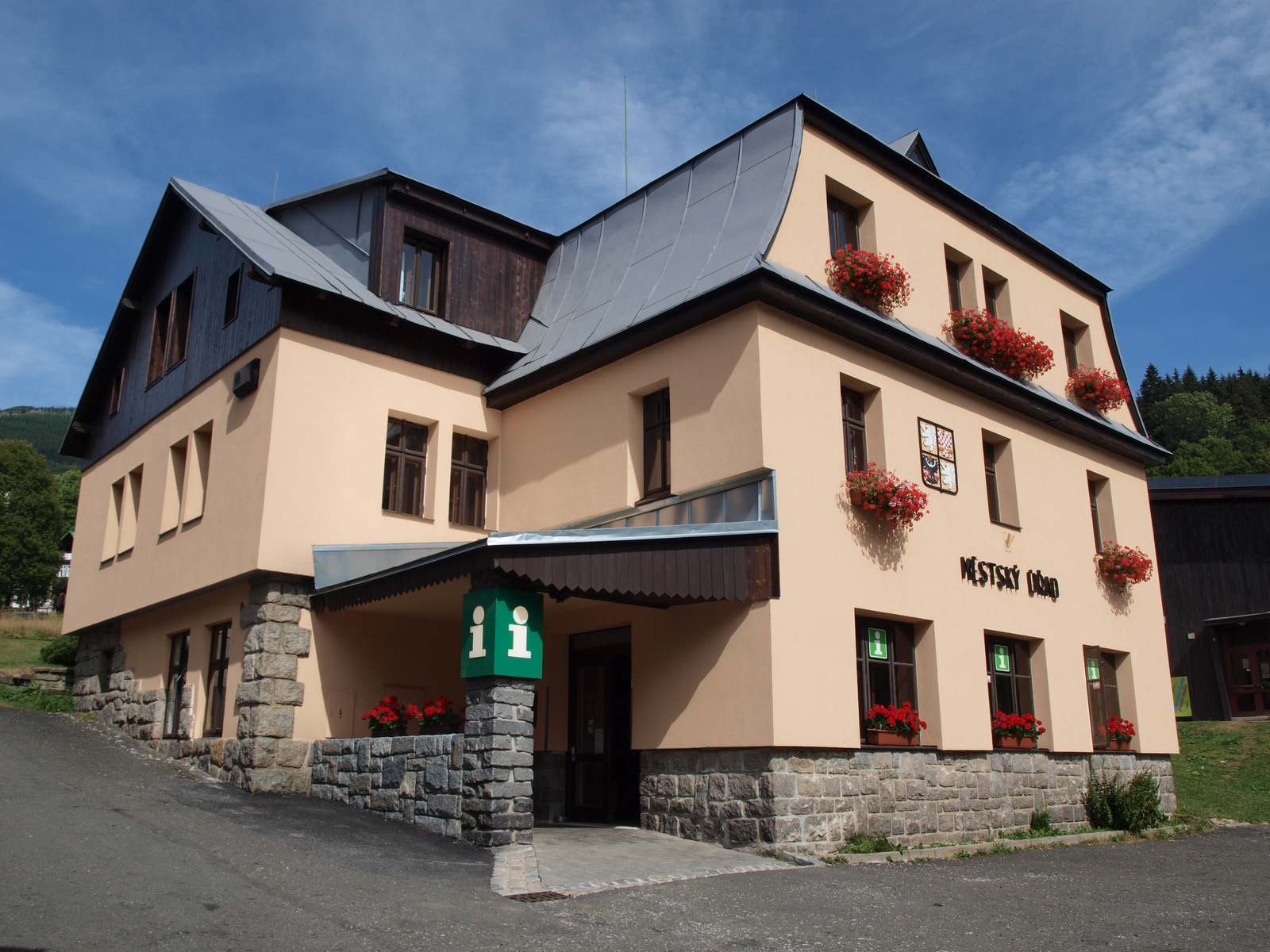 Špindlerův Mlýn - městský úřad foto 3