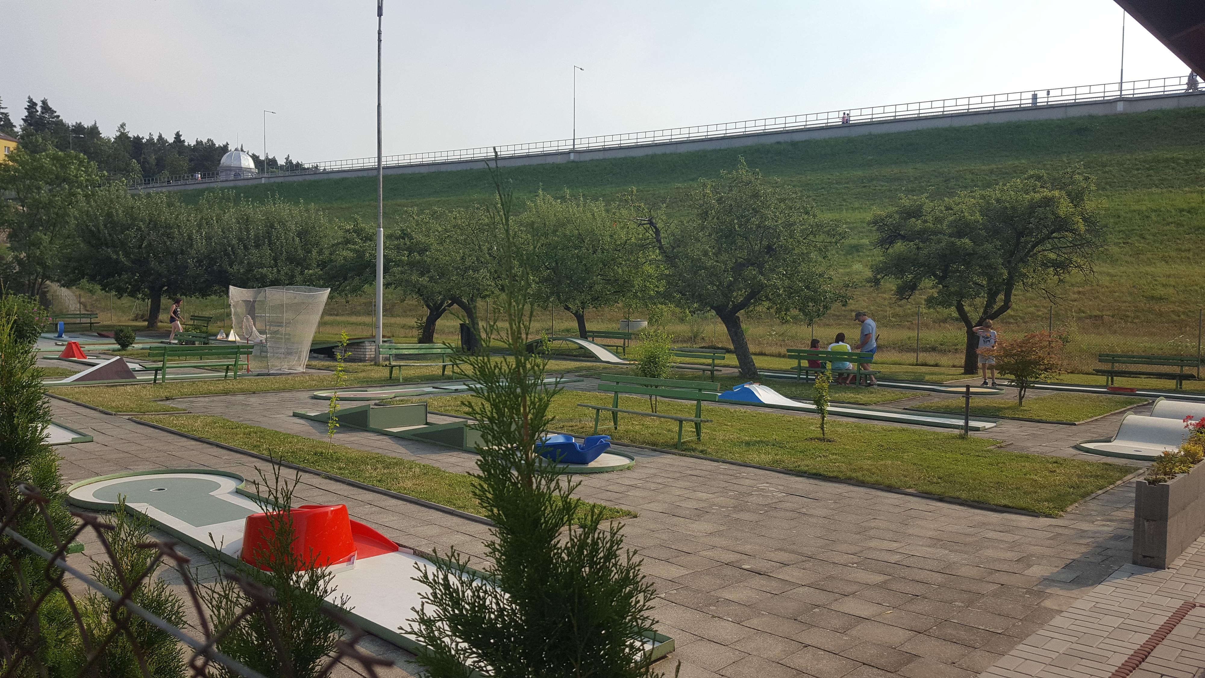 Minigolf Pod Hrází foto 3