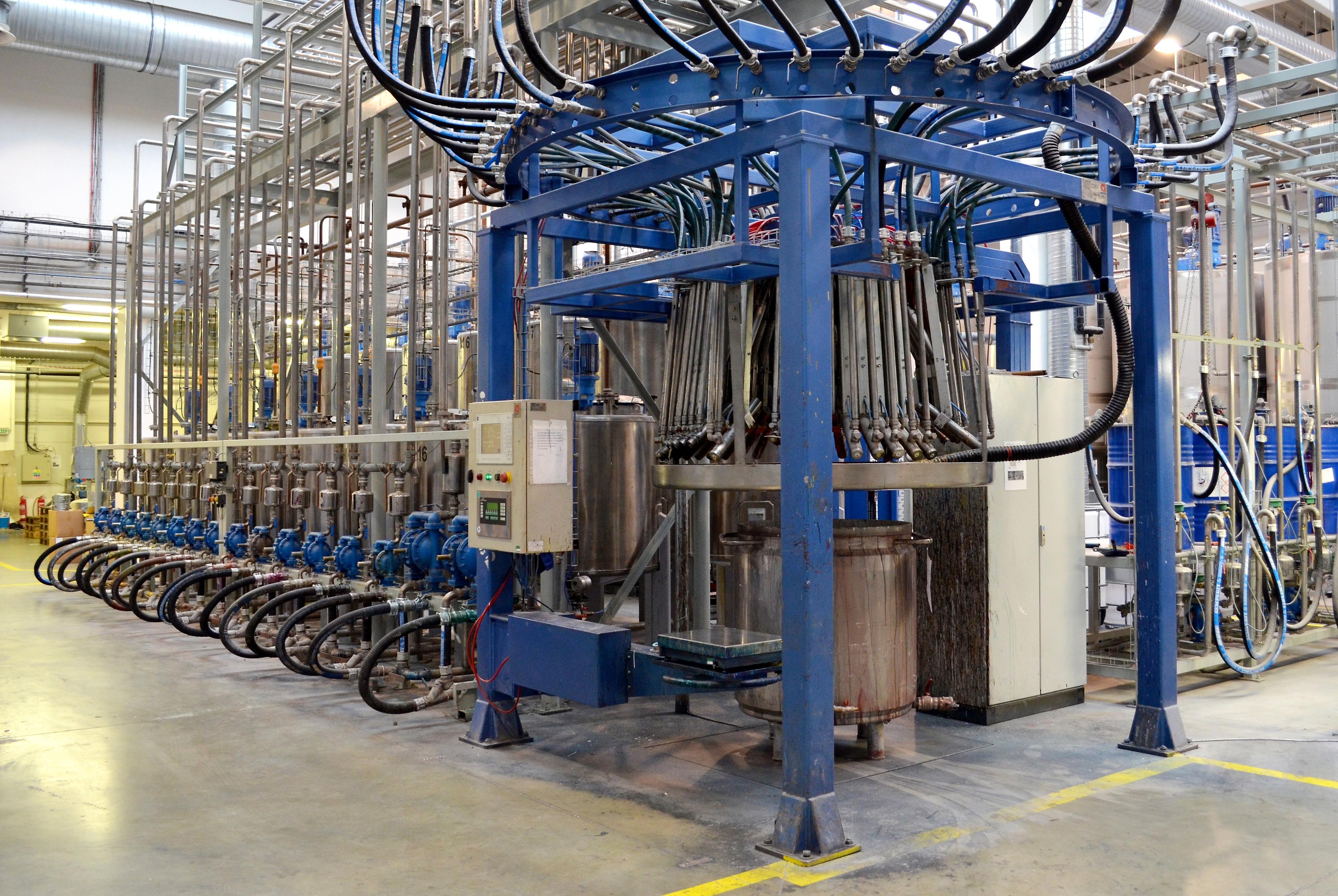 BARVY A LAKY TELURIA, s.r.o foto 4