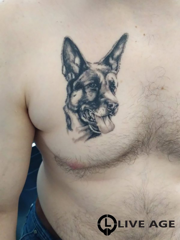 Tattoo LIVE AGE foto 6