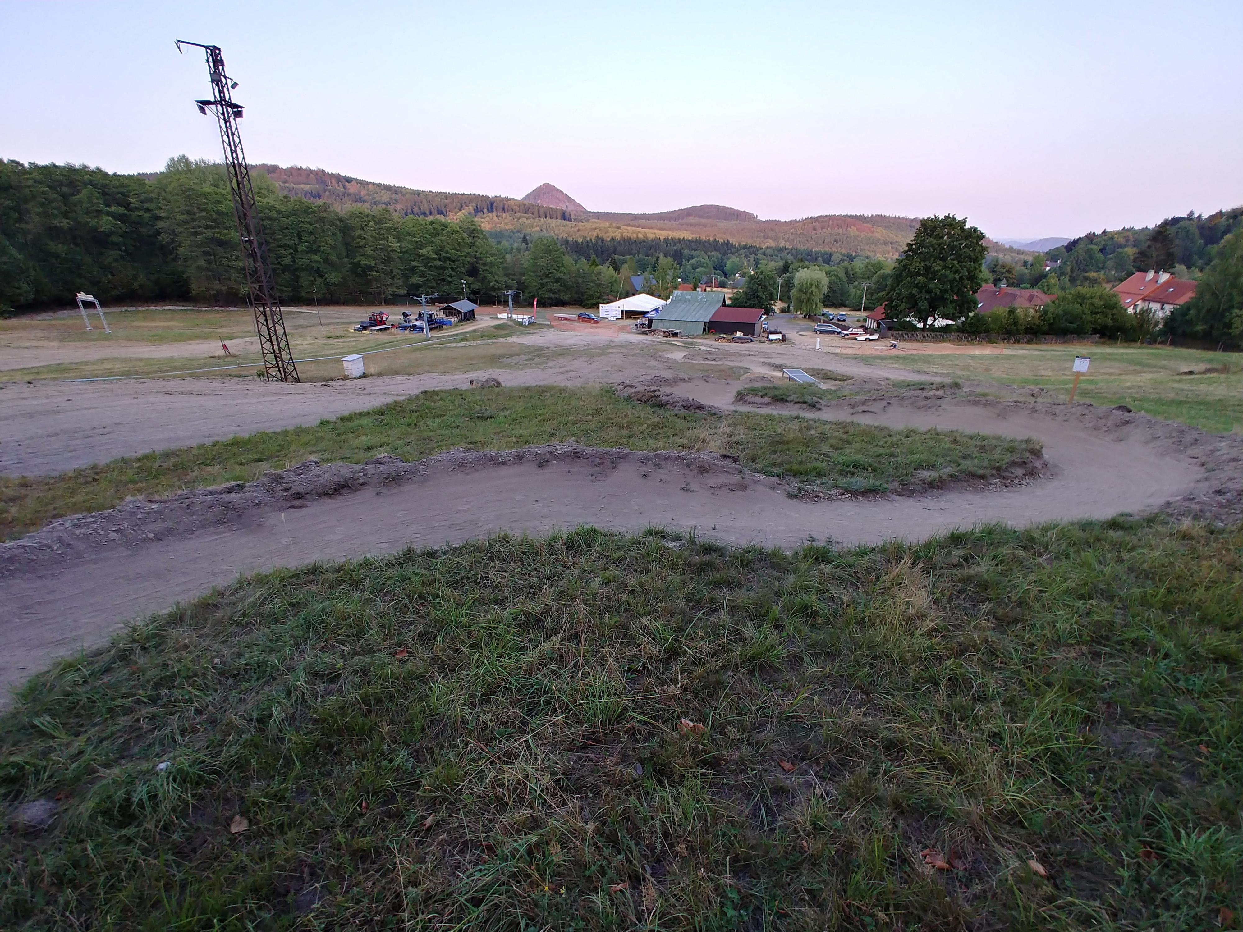 Občerstvení Na Sjezdovce foto 2