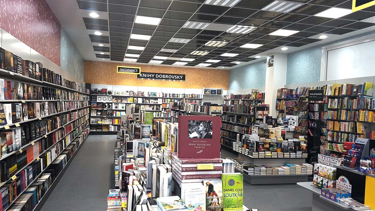 KNIHY DOBROVSKÝ foto 2