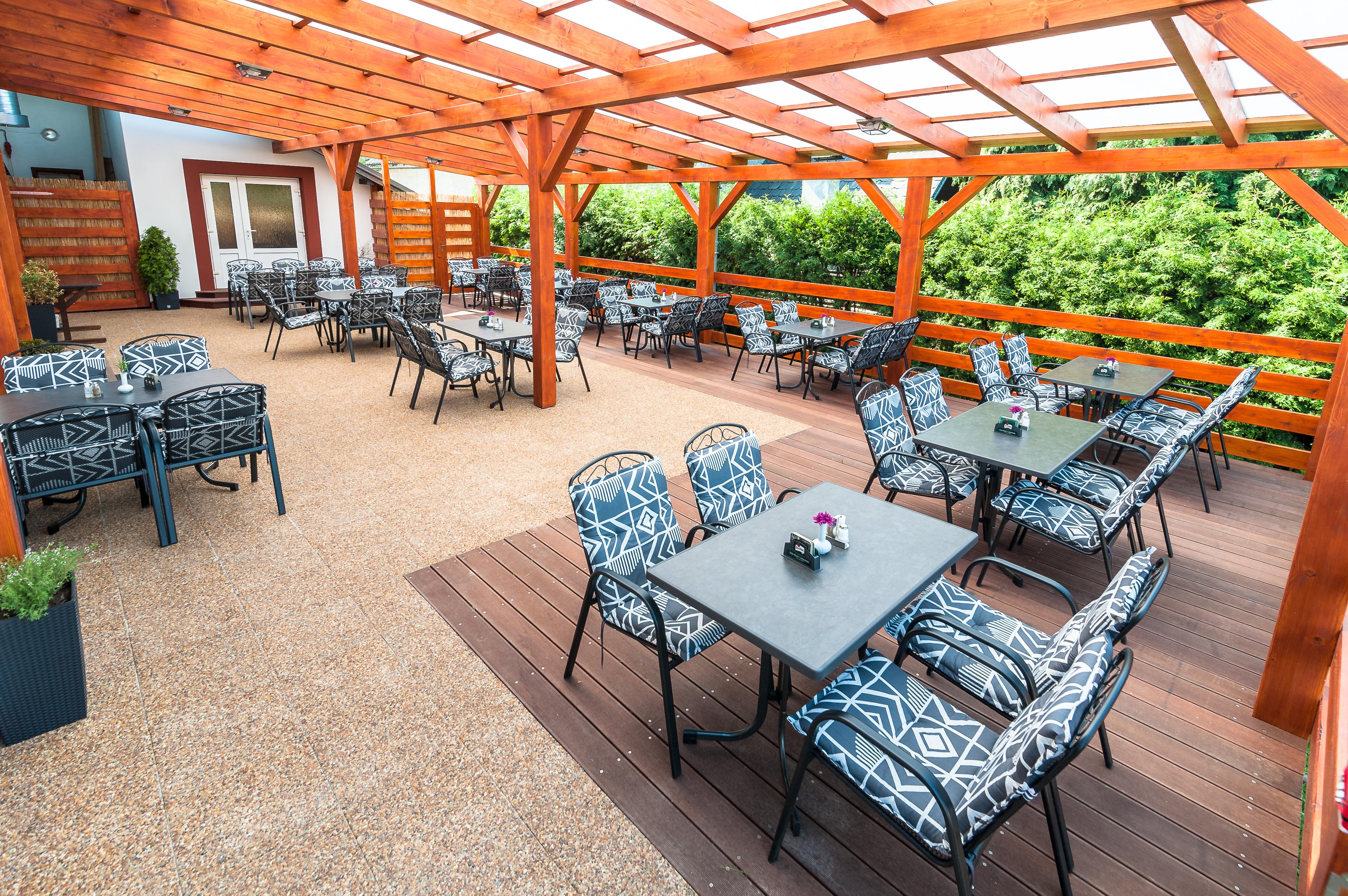 Restaurace & Penzion V Údolí foto 3