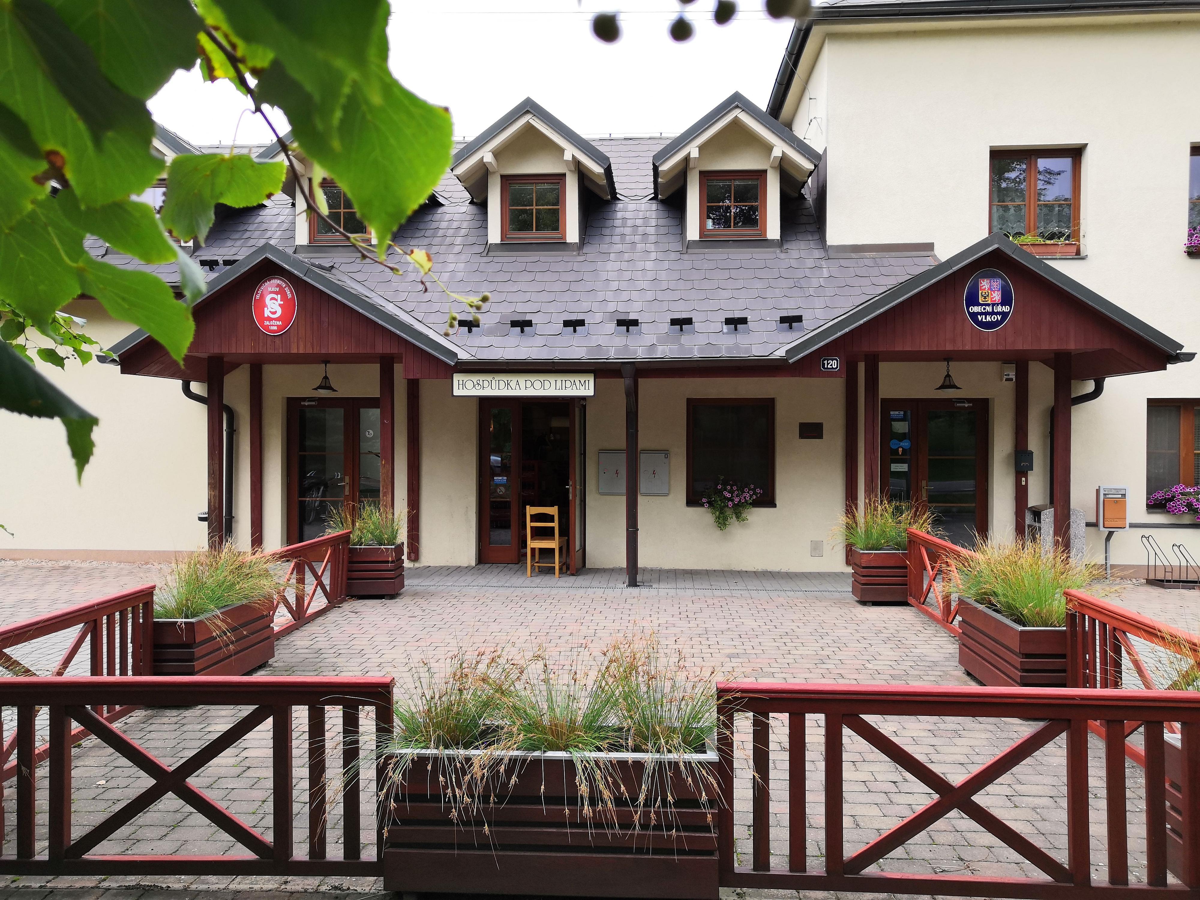 Obecní hospoda Vlkov - Hospůdka pod lipami