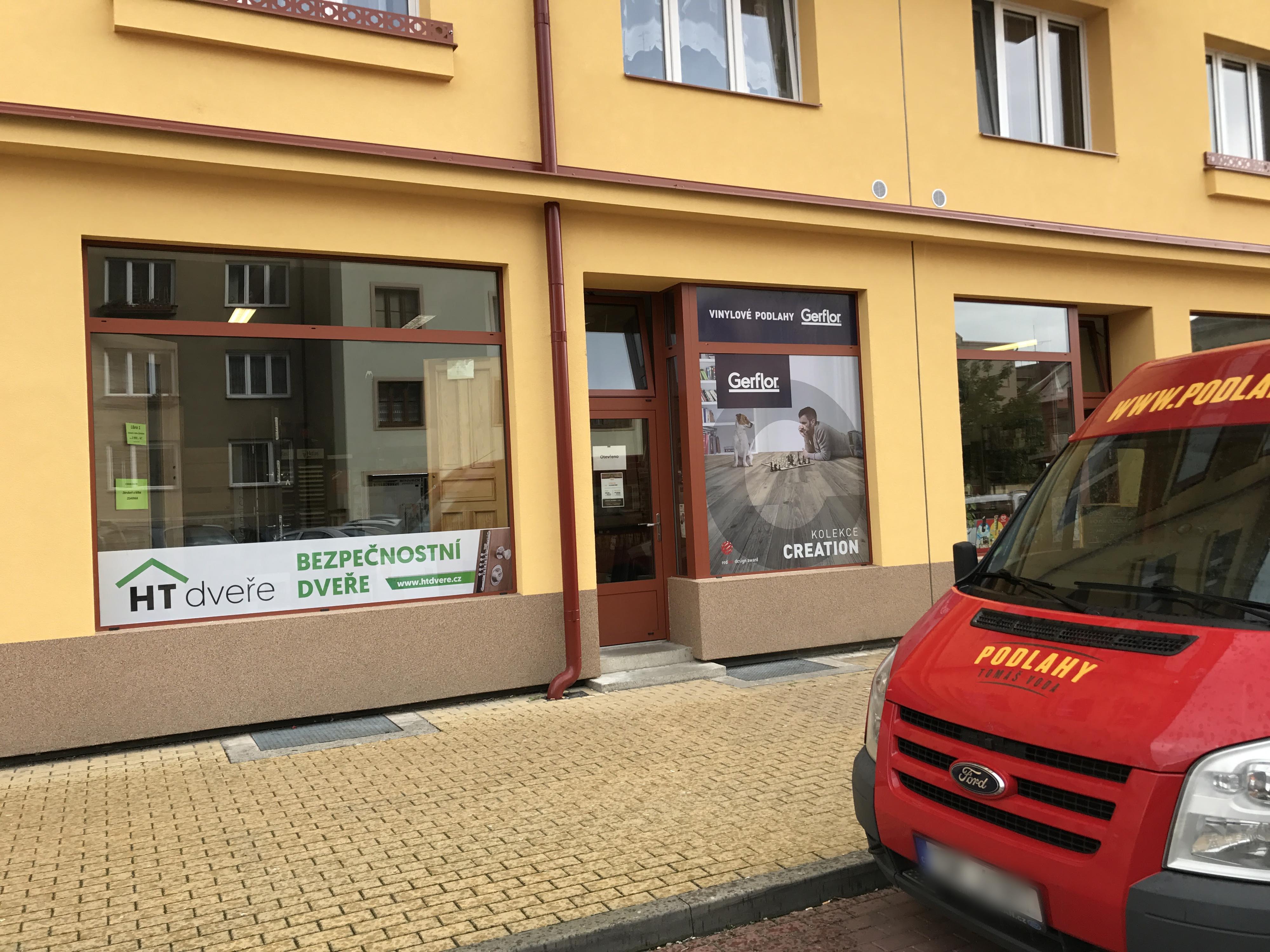 Podlahy - Tomáš Voda