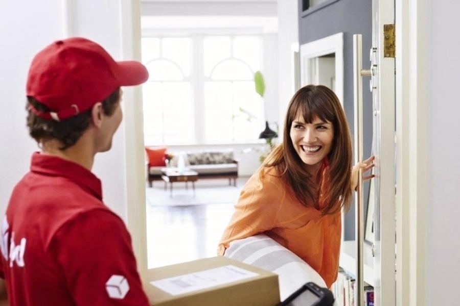 Jste v práci? Využijte svoz notebooku zdarma