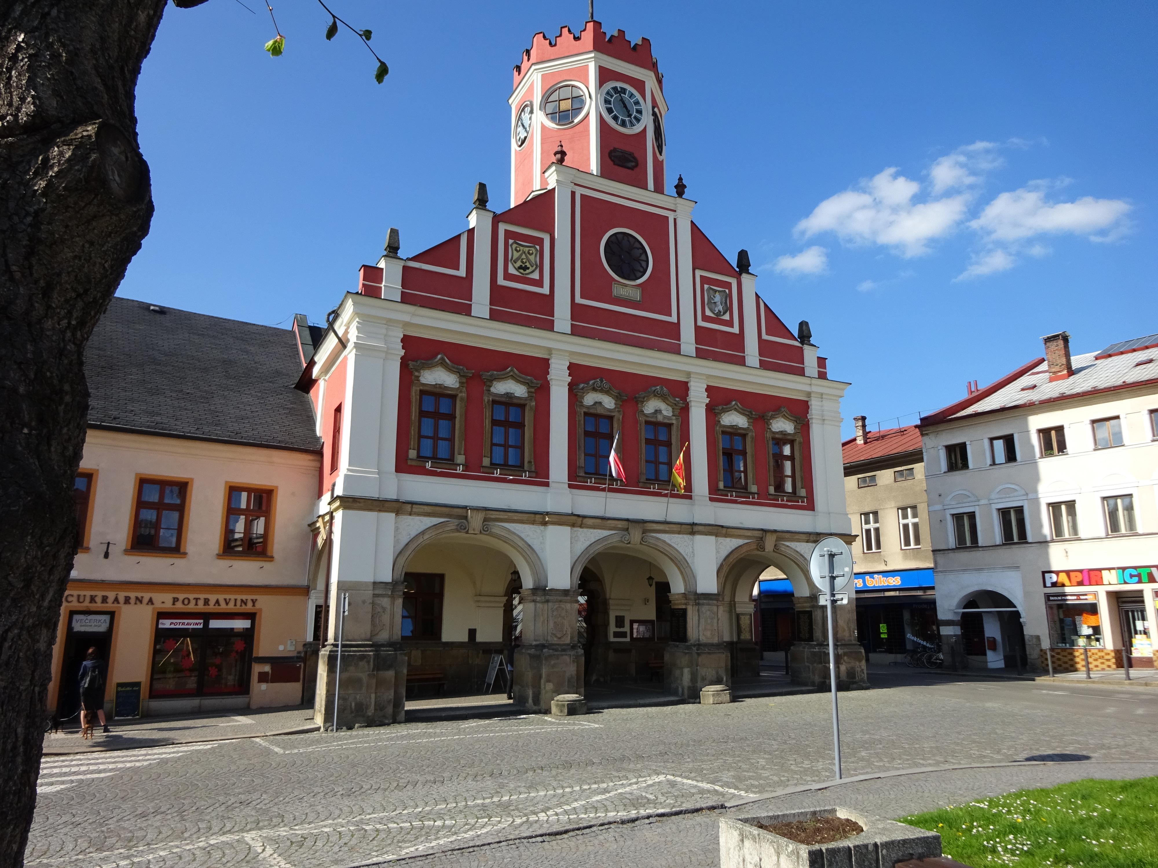 Police nad Metují - městský úřad foto 2