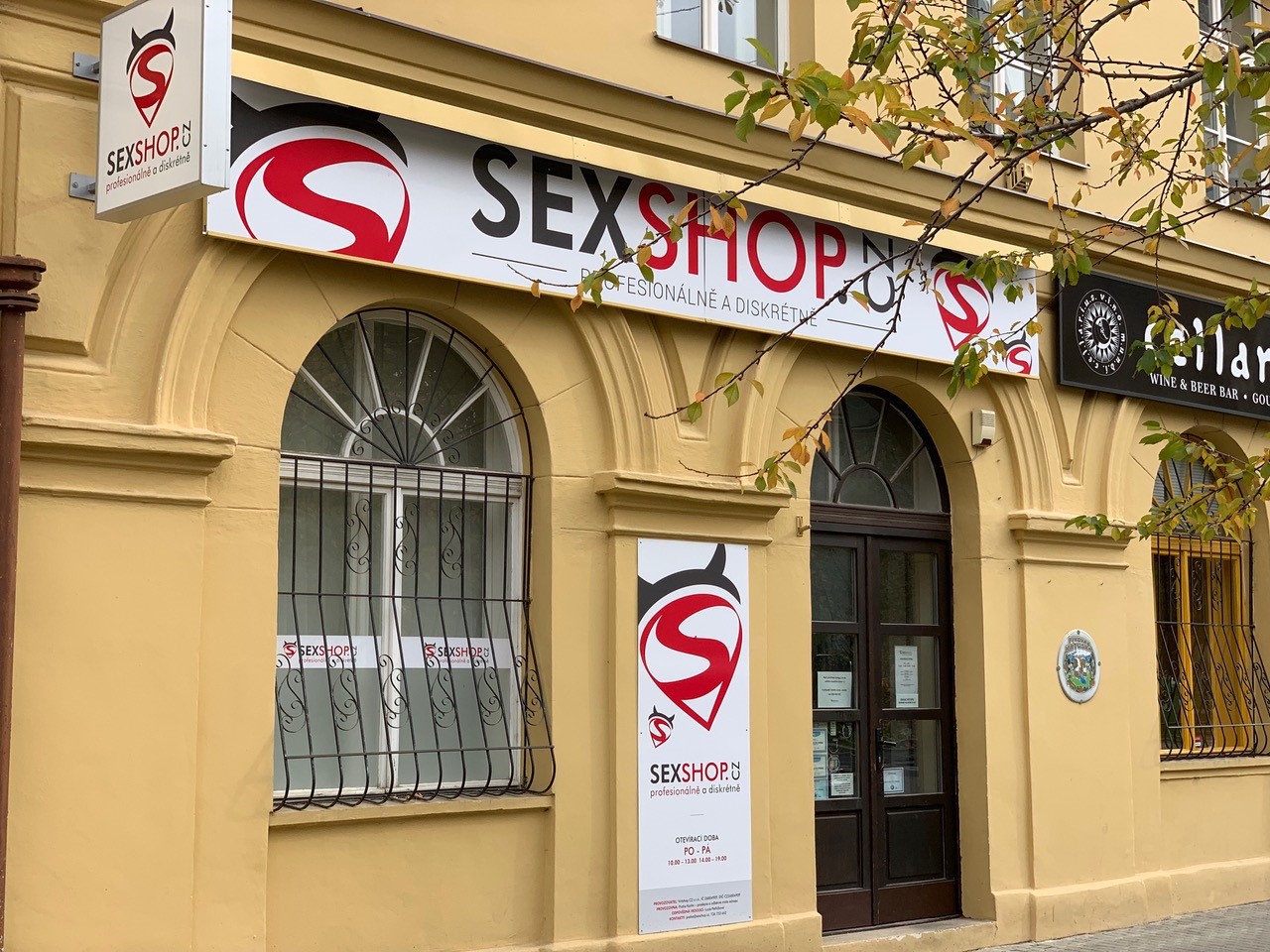 Eroticke-pomucky.cz foto 4