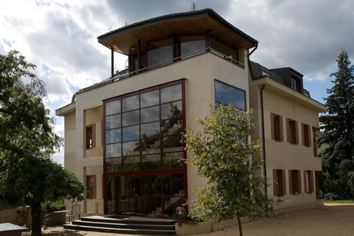 Institute of Postgraduate Education