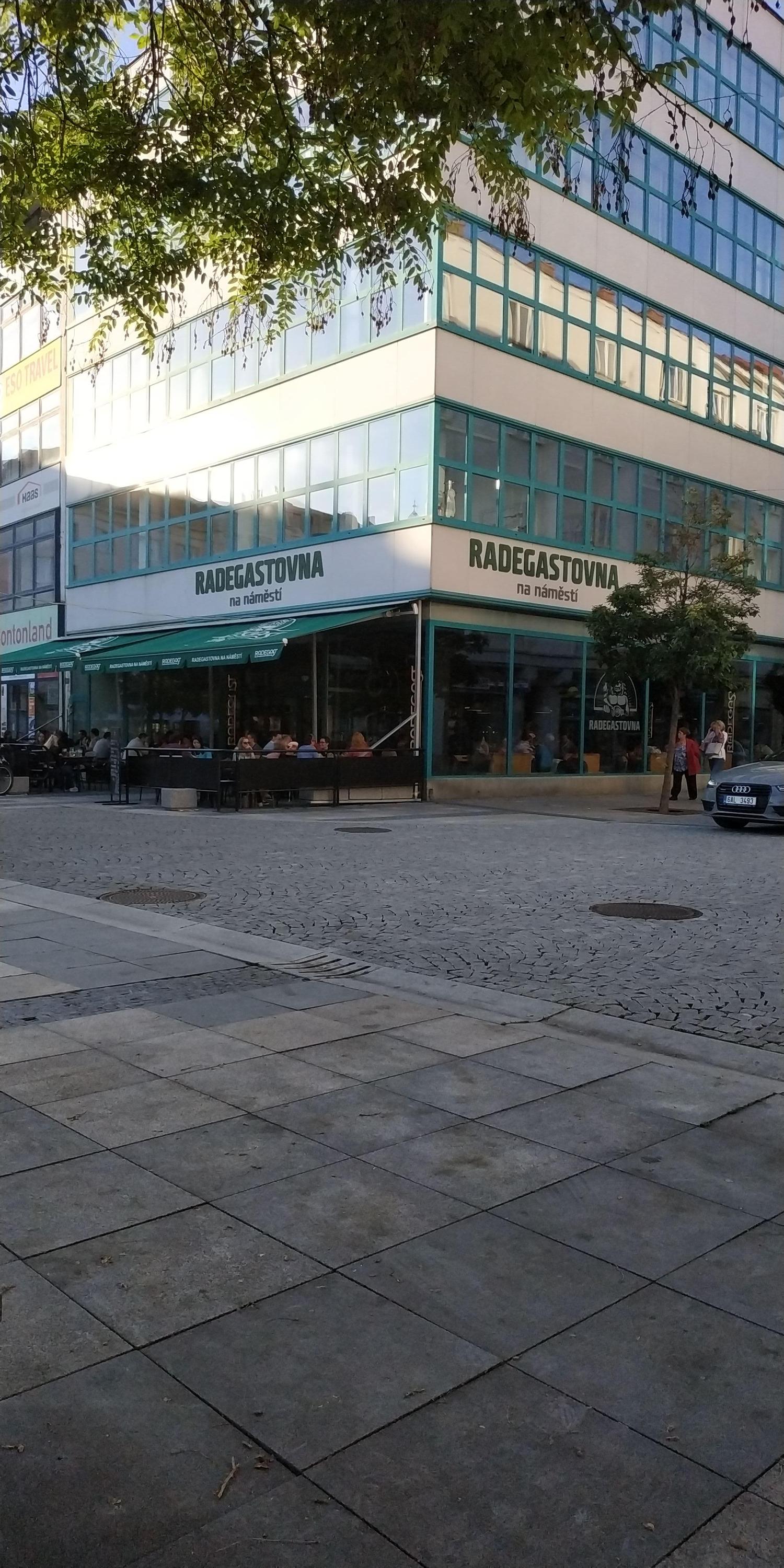 Radegastovna na náměstí foto 2