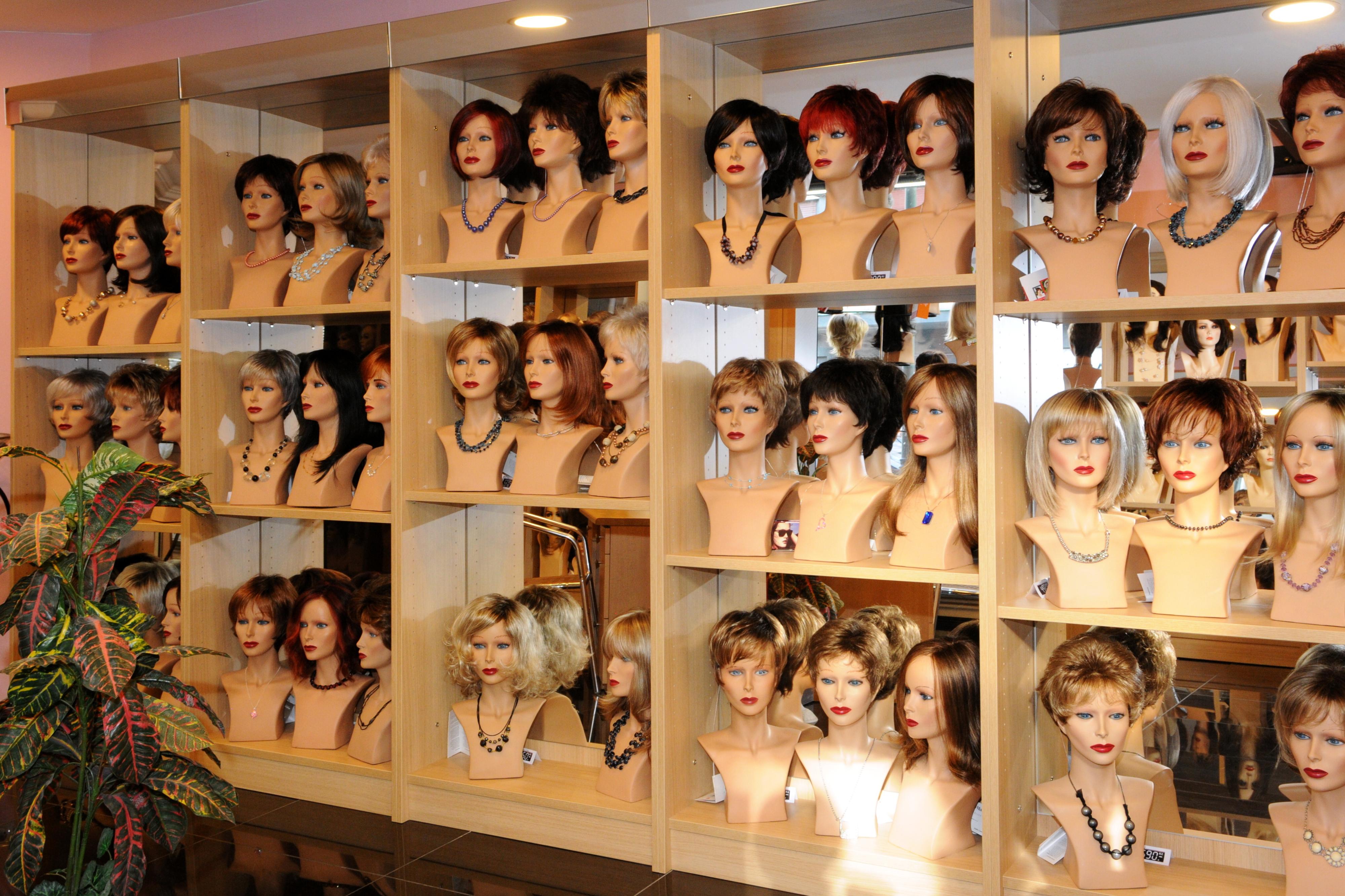 SVĚT PARUK - Eva Charouzová foto 6