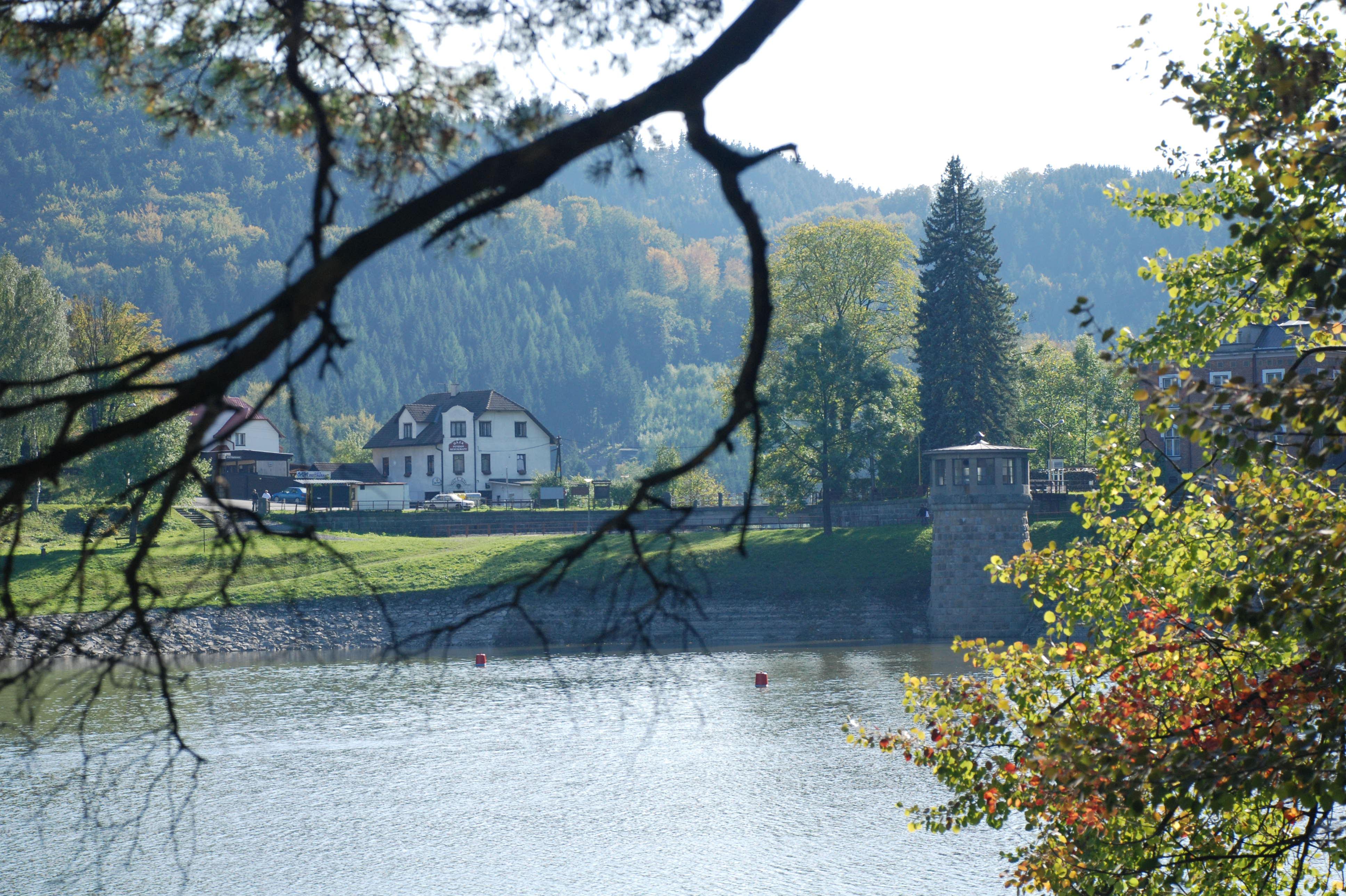 Sleva Dovolená v lese u vody Nástup  6 nocí