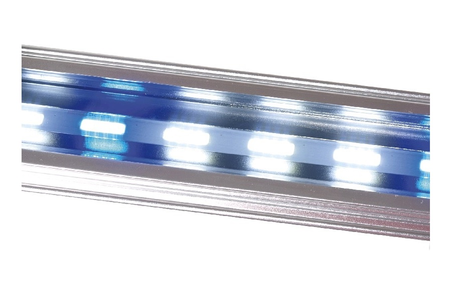 LED osvětlení na akvárium