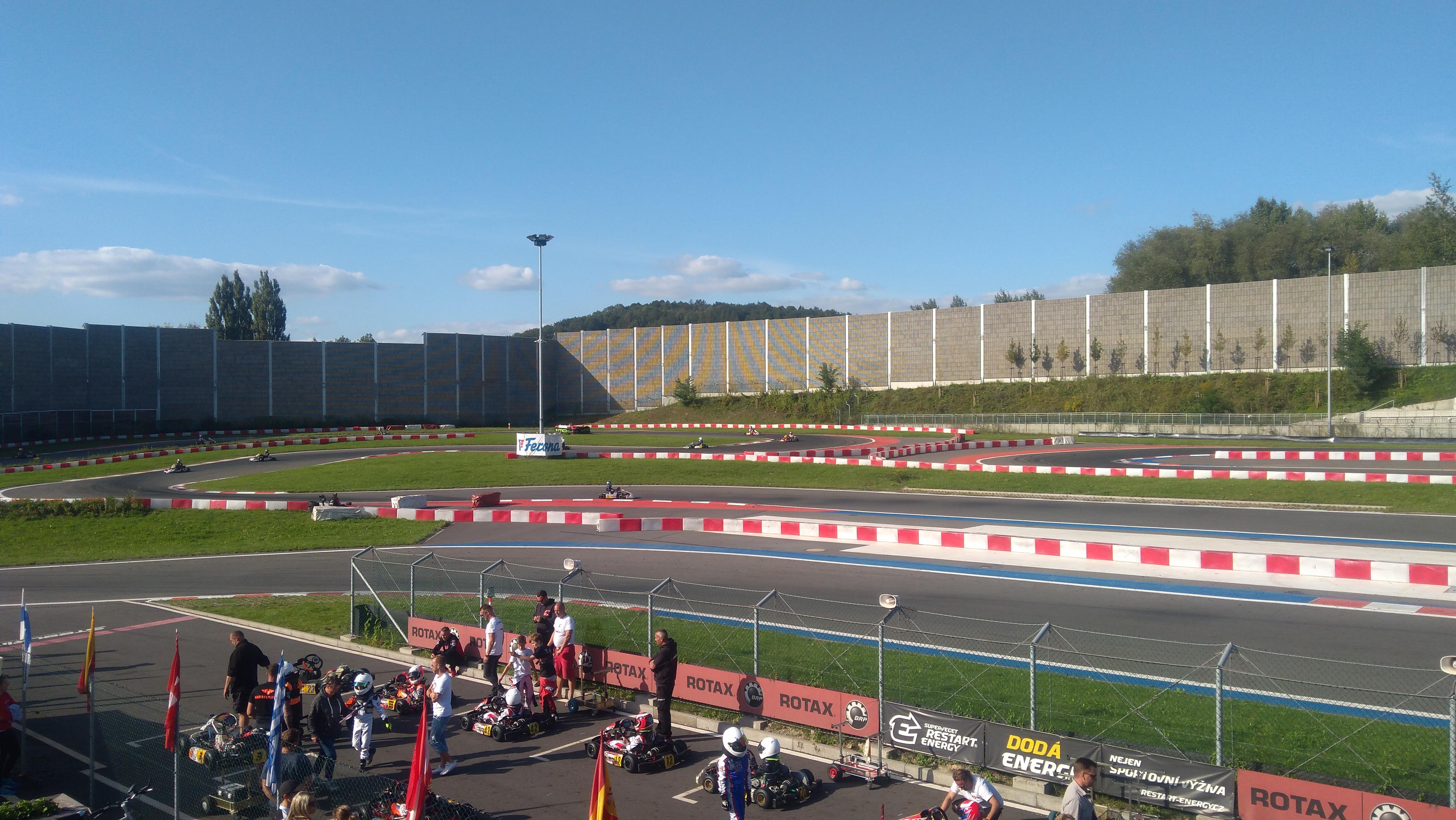 STEEL RING TŘINEC foto 2