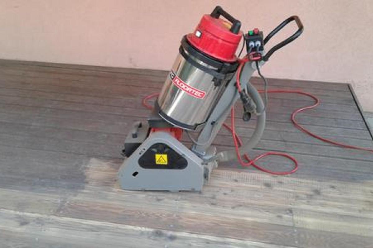 Clean HOUSE - privátní a komerční čistící služby