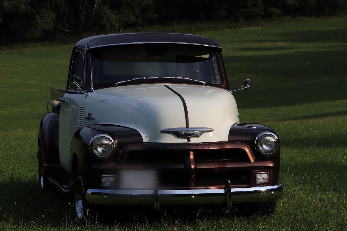 Bald Eagle Garage s.r.o. - Prodej a renovace veteránů