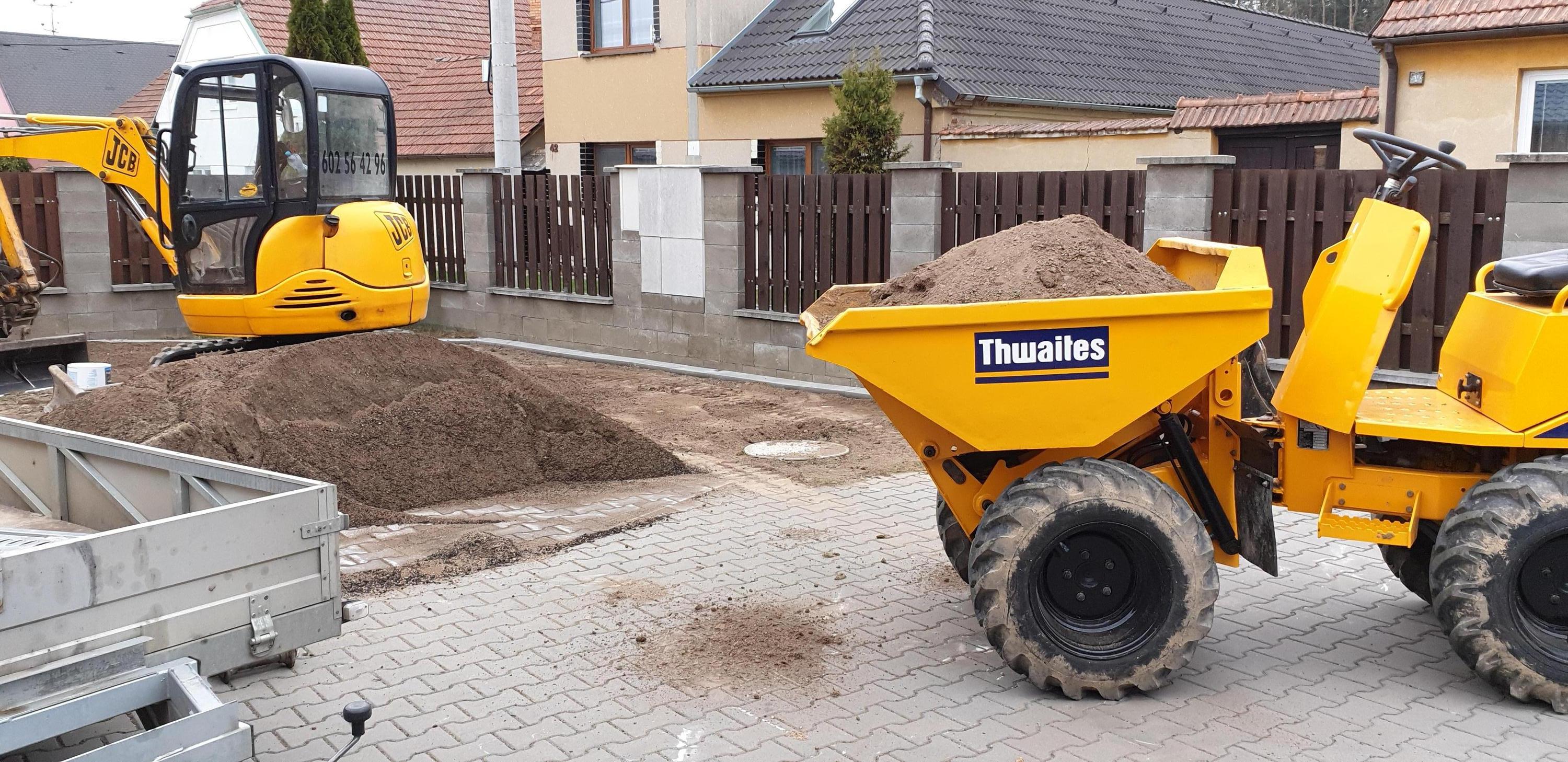 Milan Hoss - ZEMNÍ A VÝKOPOVÉ PRÁCE - AUTODOPRAVA