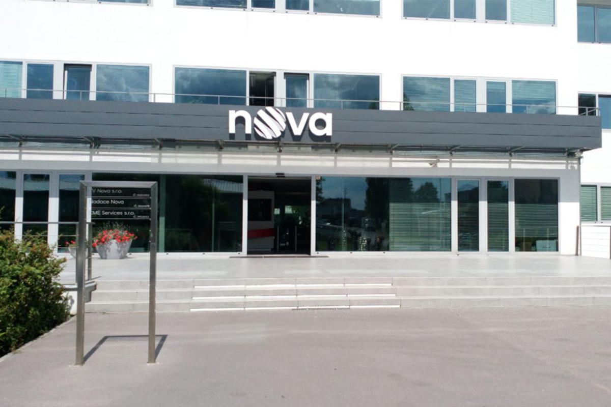 Kde je sídlo televize Nova?
