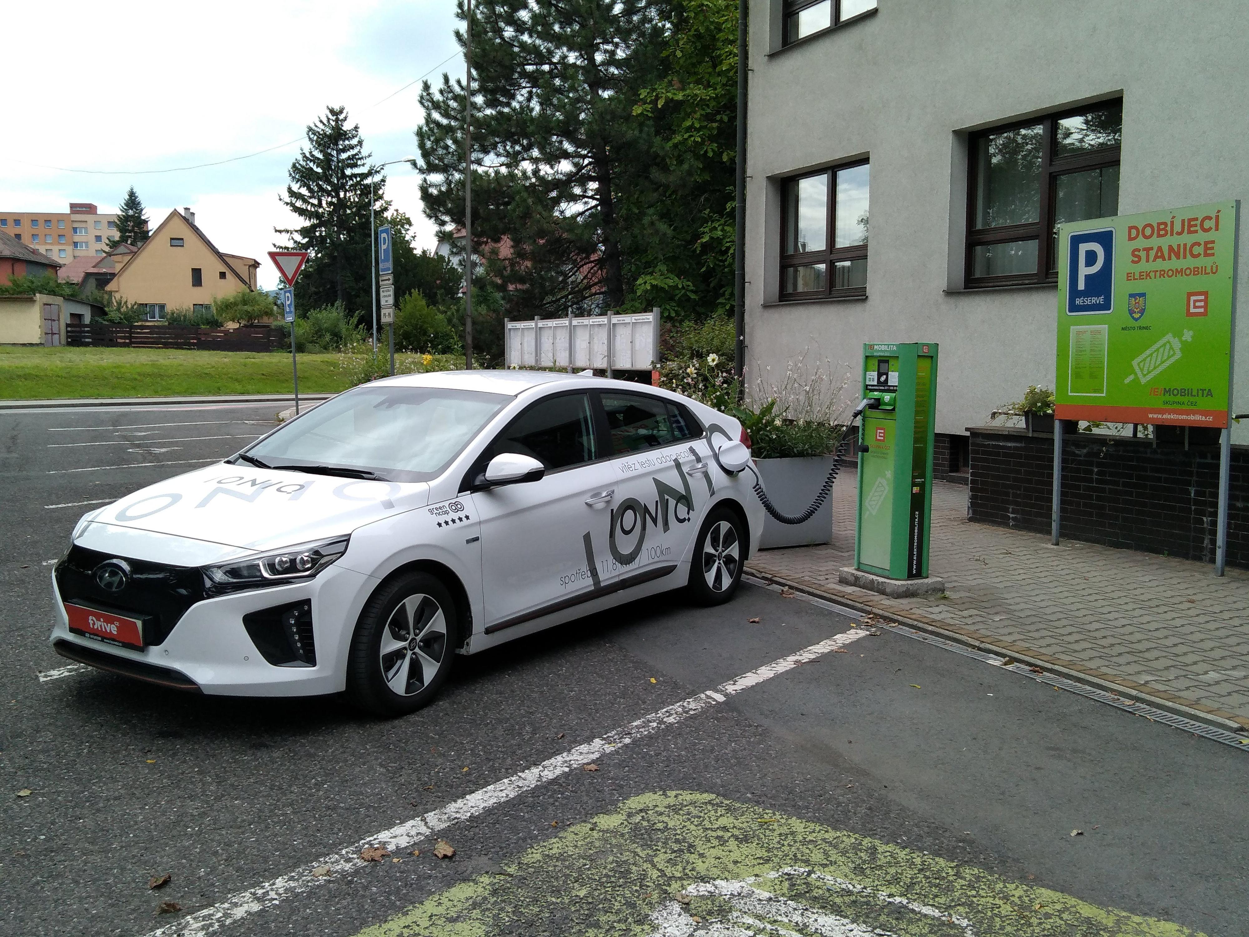 Nabíjecí stanice ČEZ foto 2