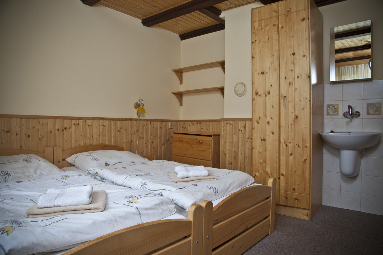 Chata Chemie – VŠCHT foto 2