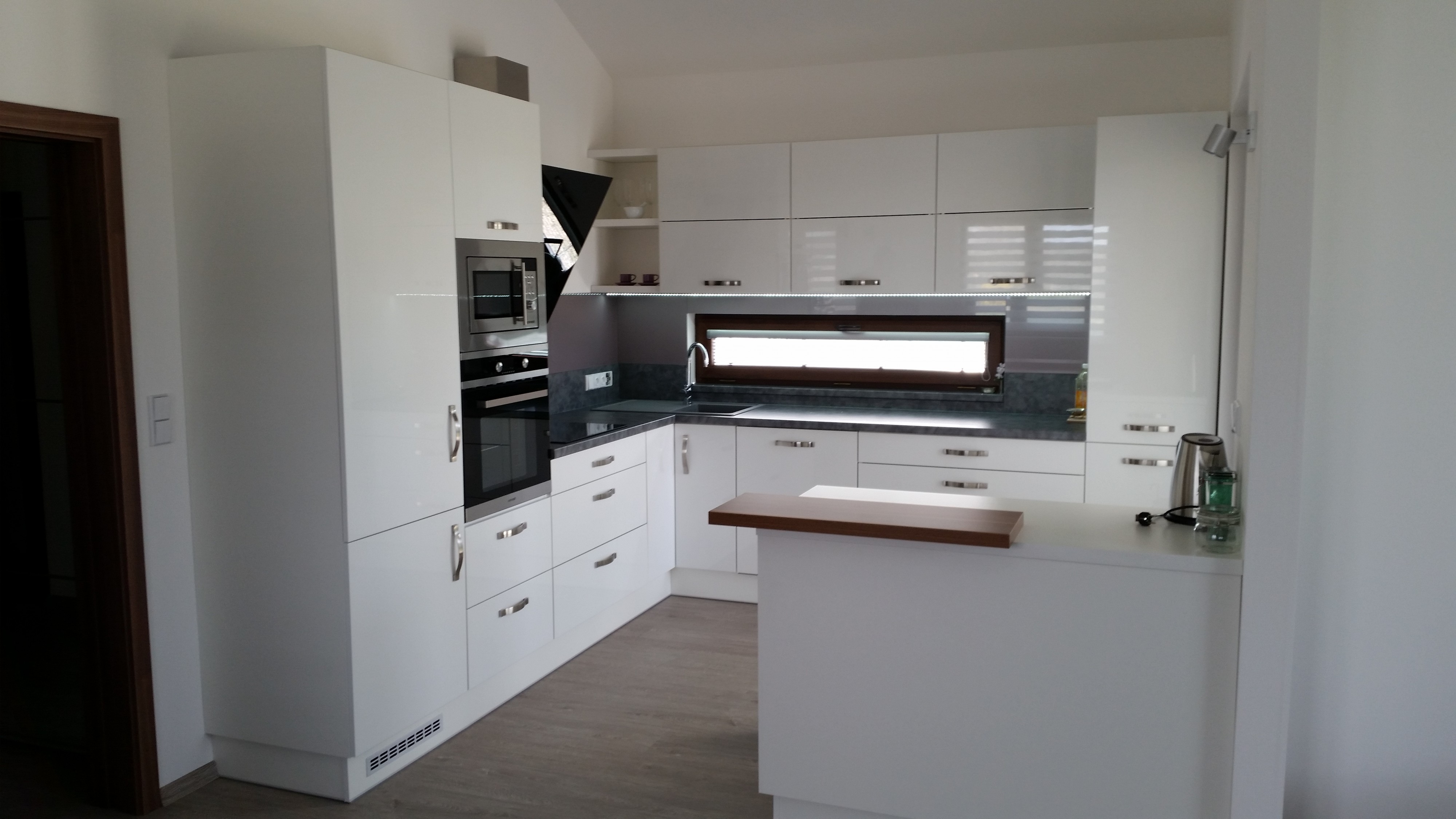 Kuchyňské studio TRIO HK foto 2