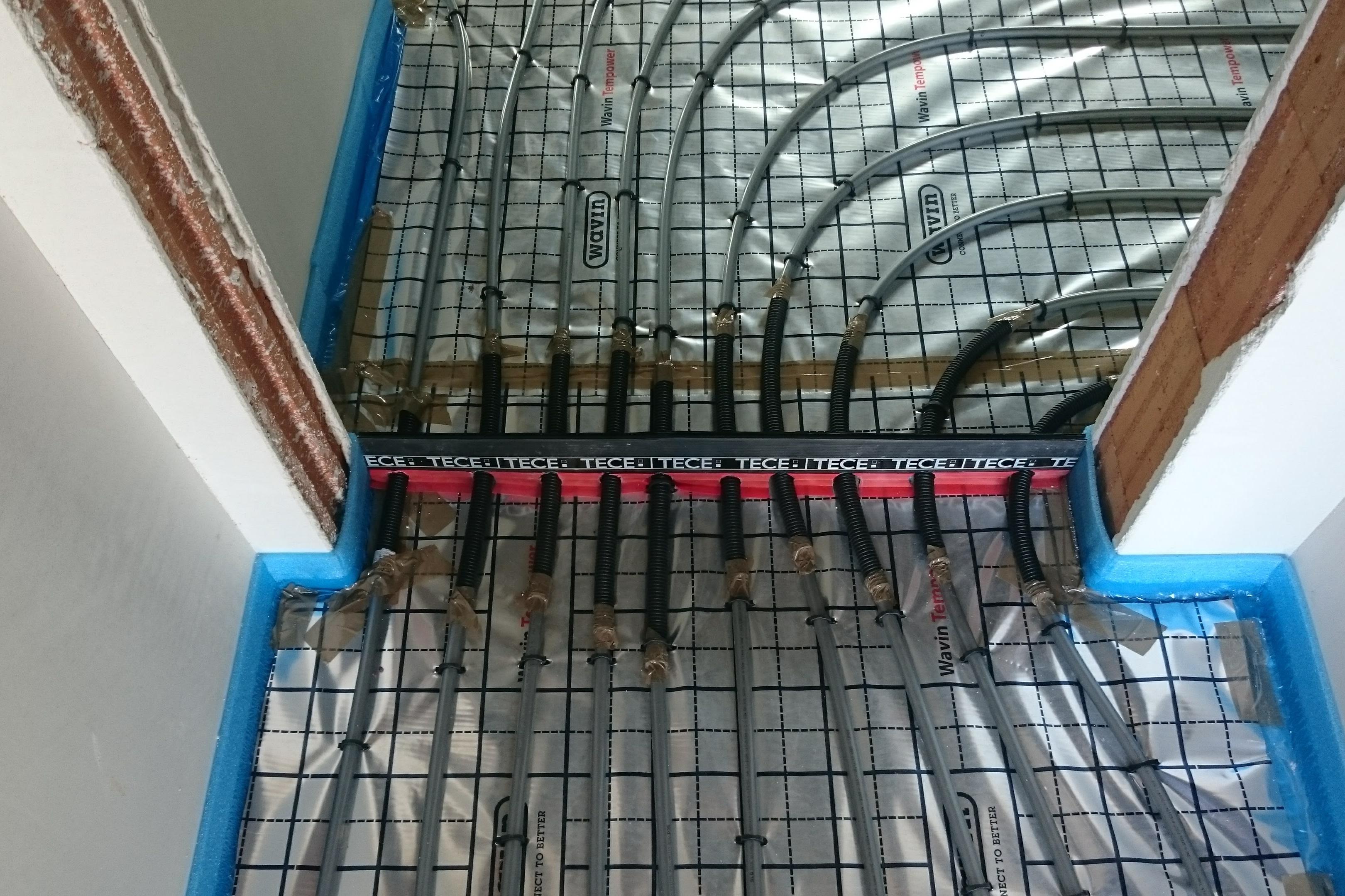 Daniel Kofnovec - Komoinstal