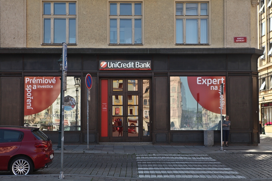 Bankomat UniCredit Bank Czech Republic foto 2