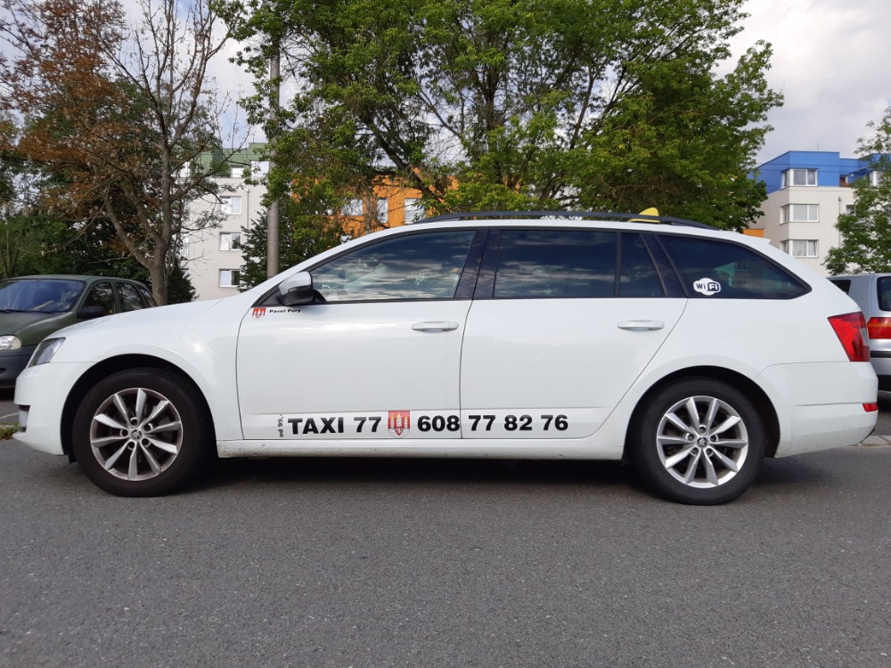 TAXI 77 foto 2