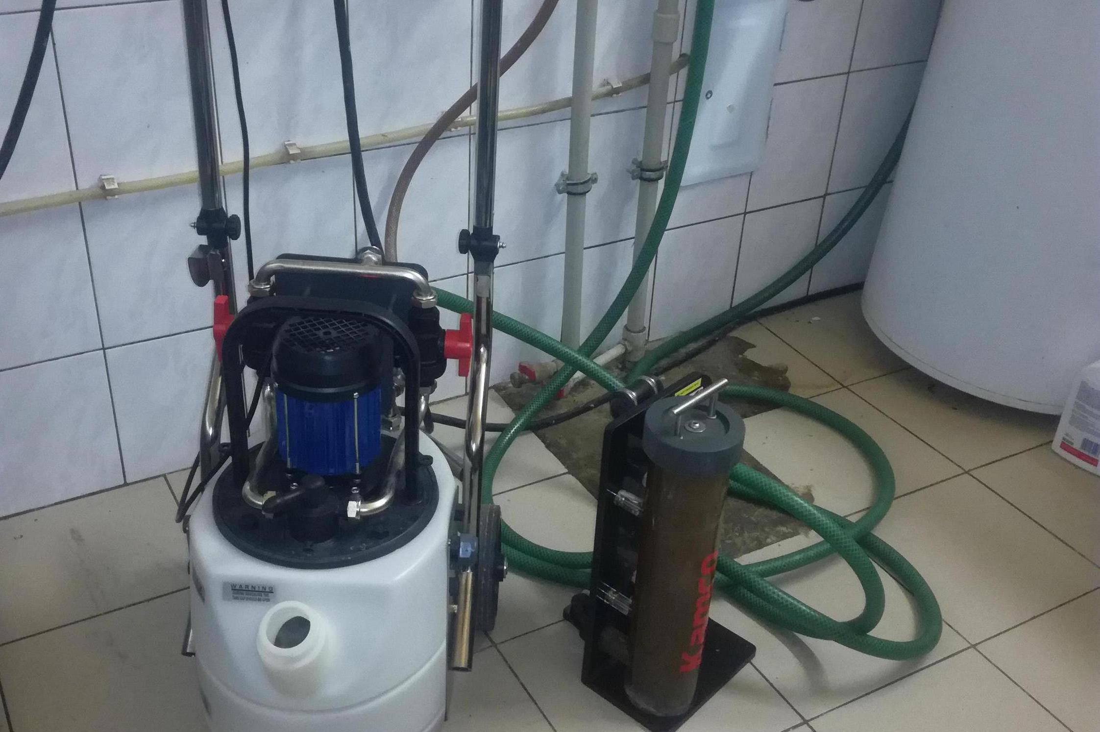 Jiří Řezáč - čištění topných systémů