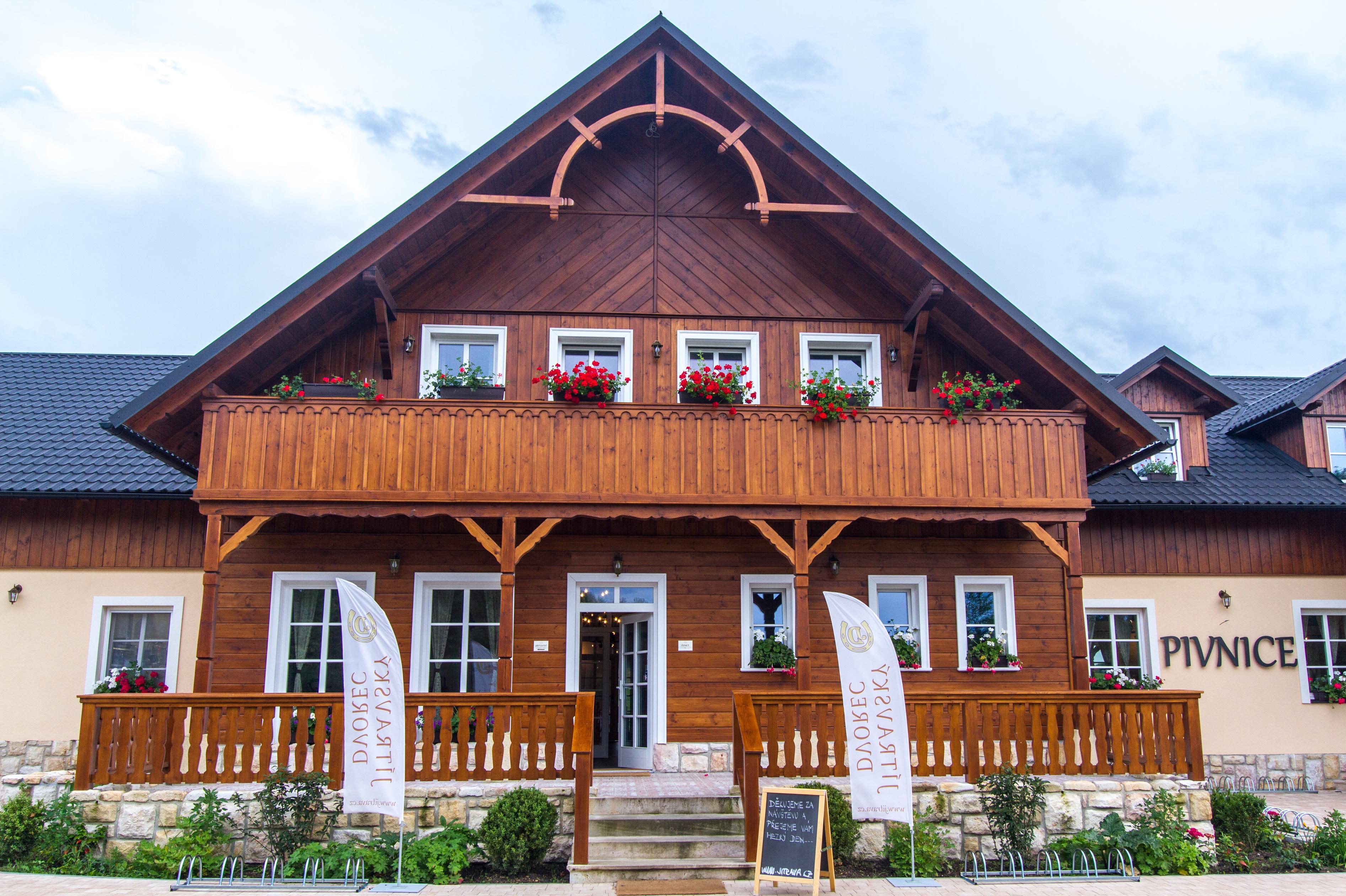 Penzion a Pivnice Jítravský Dvorec