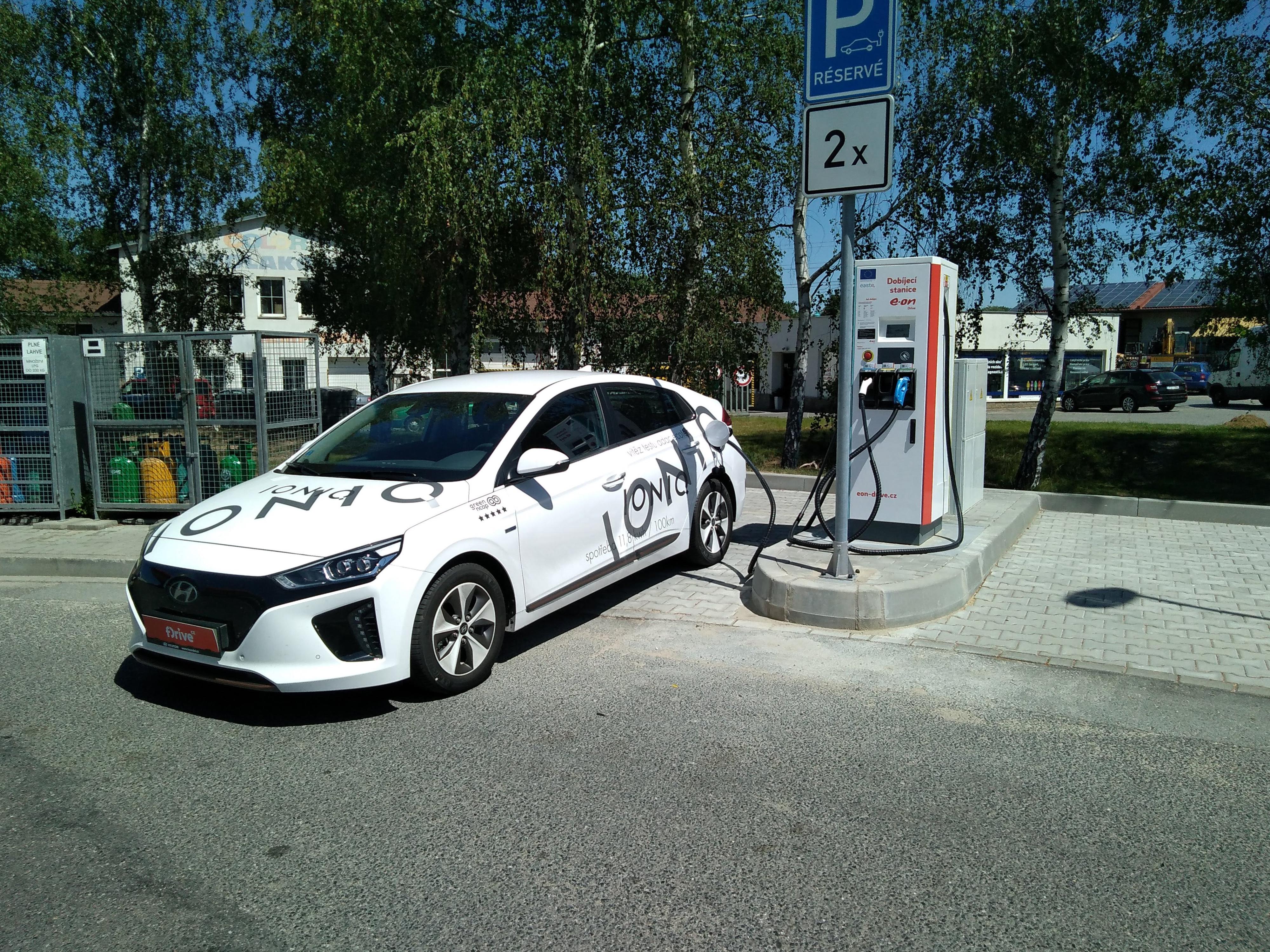 Dobíjecí stanice E.ON Drive foto 2