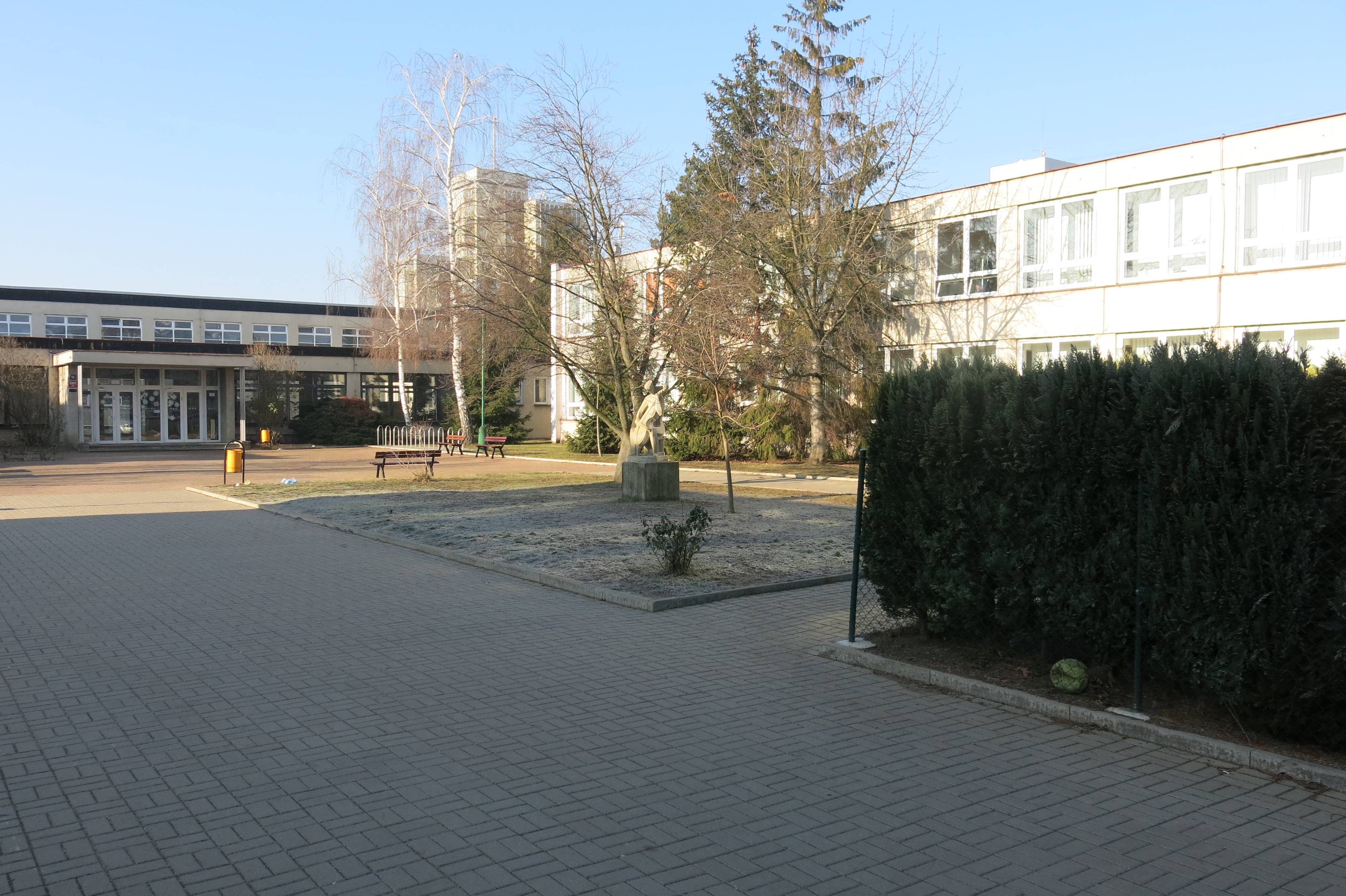 Gymnázium Milady Horákové foto 2