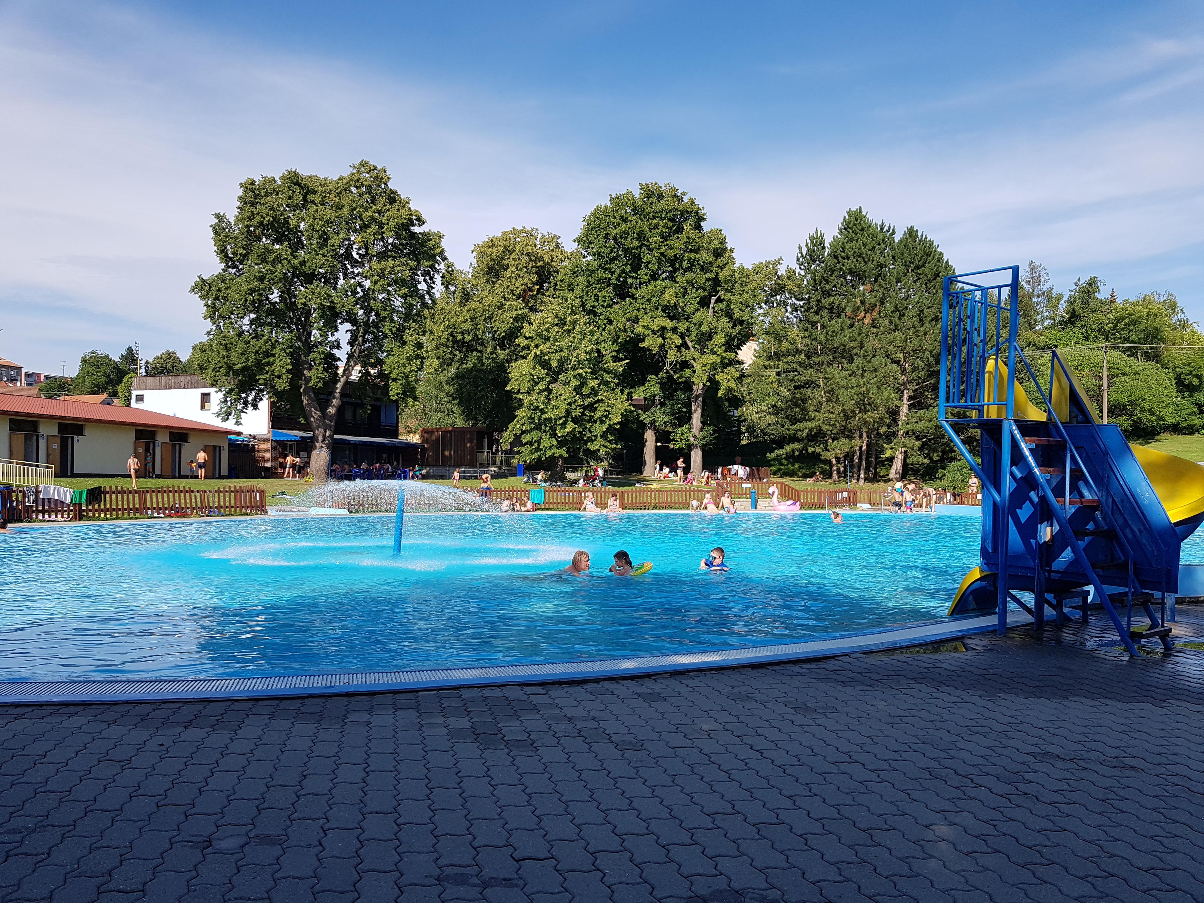 Městské koupaliště Ždánice foto 2