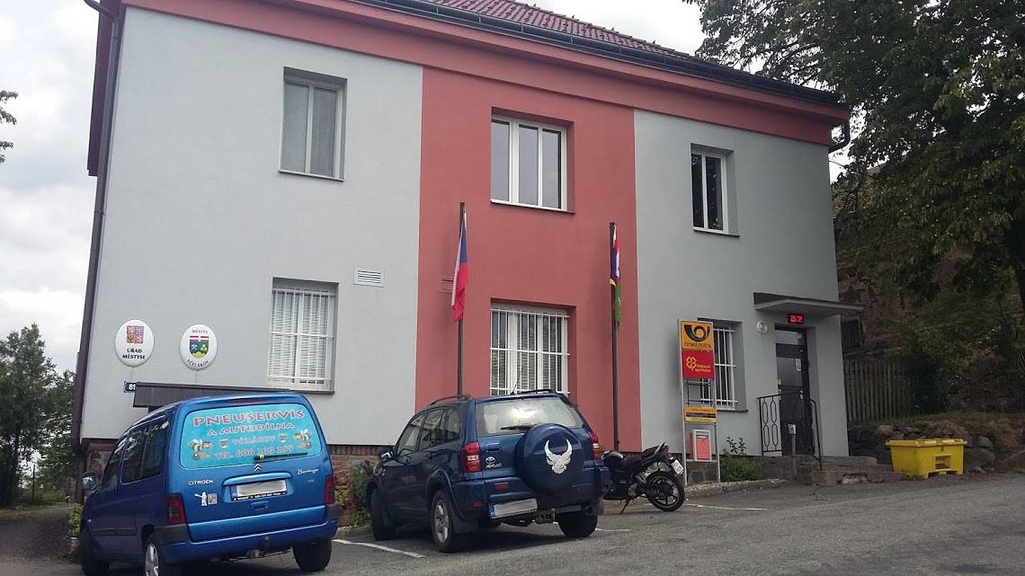 Včelákov - úřad městyse