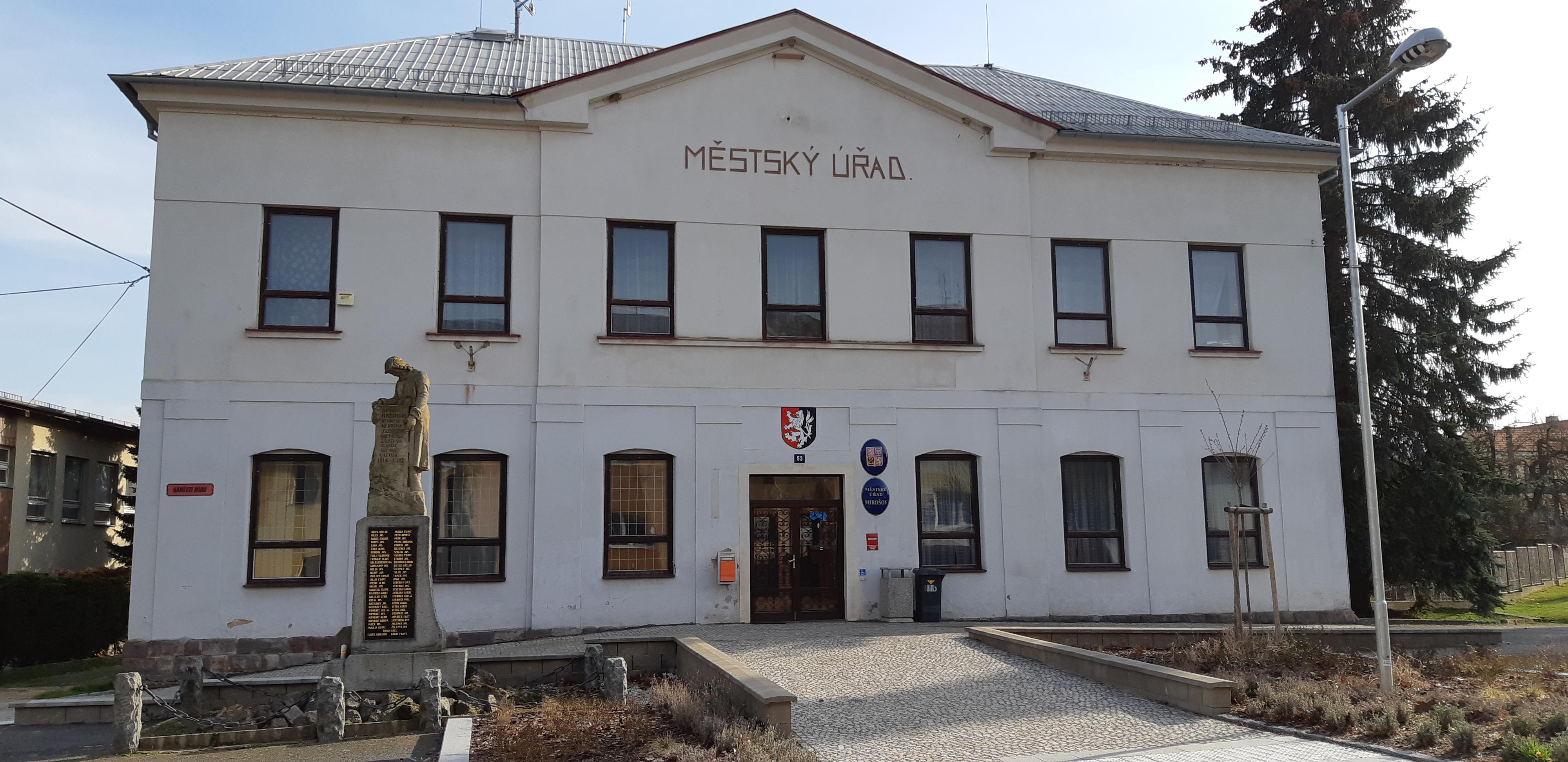 Mirošov - městský úřad foto 2