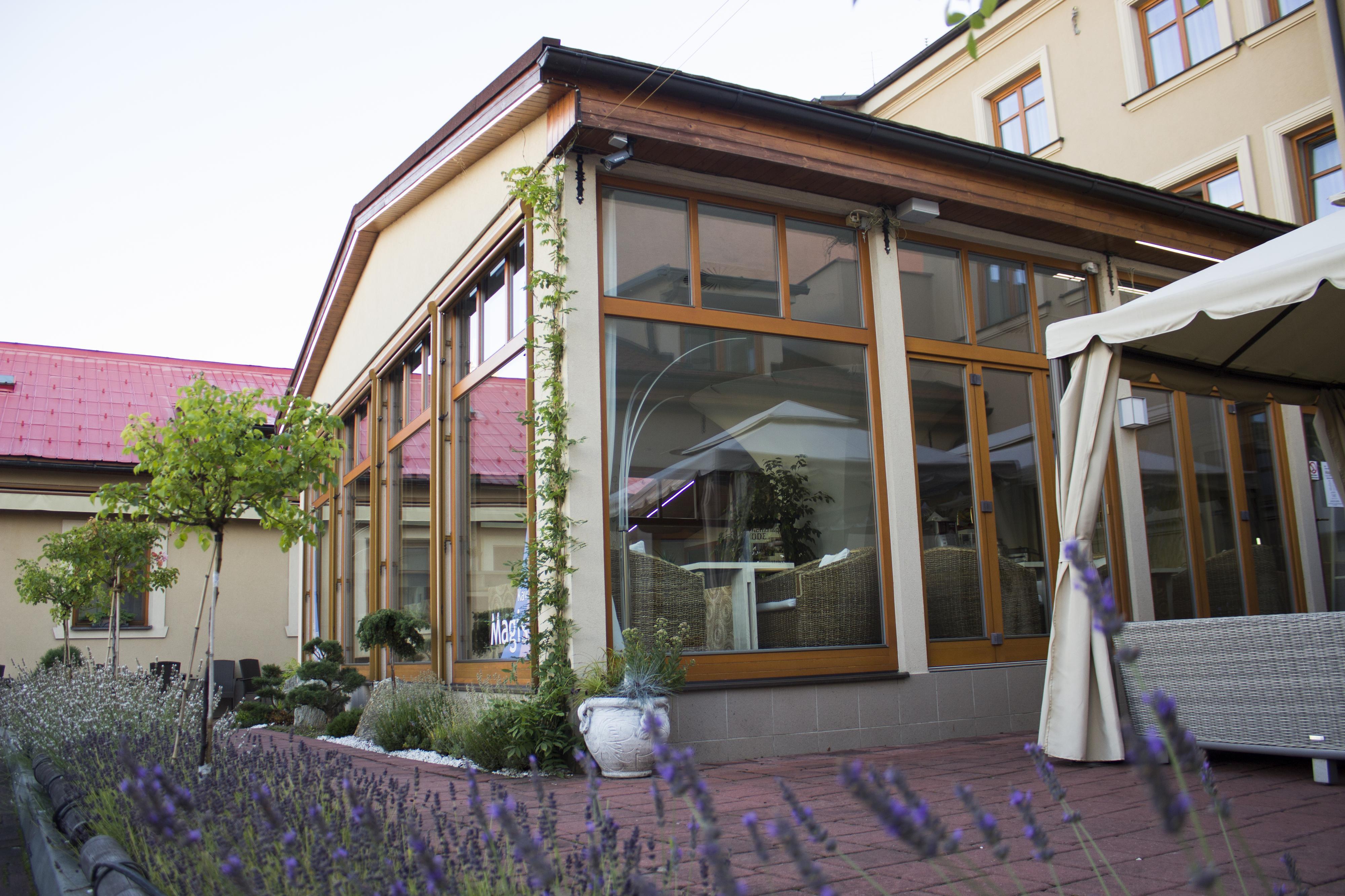 Kavárna - bar Magistr