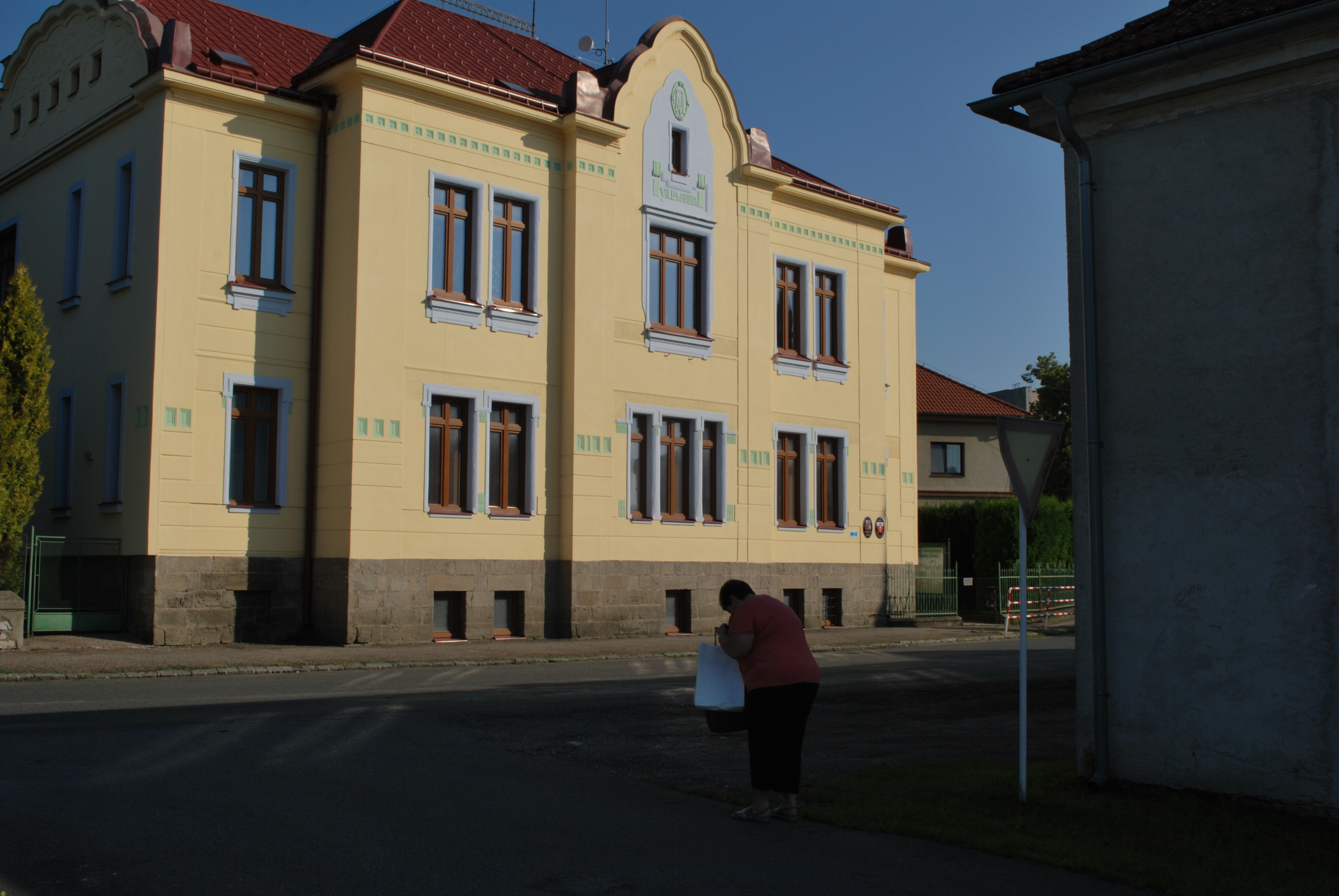Prachovice - obecní úřad foto 3